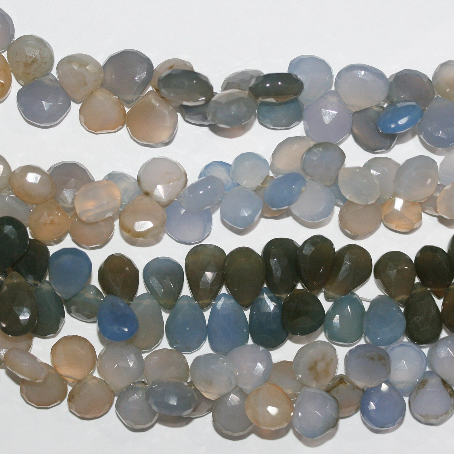 Perles en calchédoine multicolores à facettes en forme de goutte, 8 pouces, 11 mm environ - Fil de 20 cm.