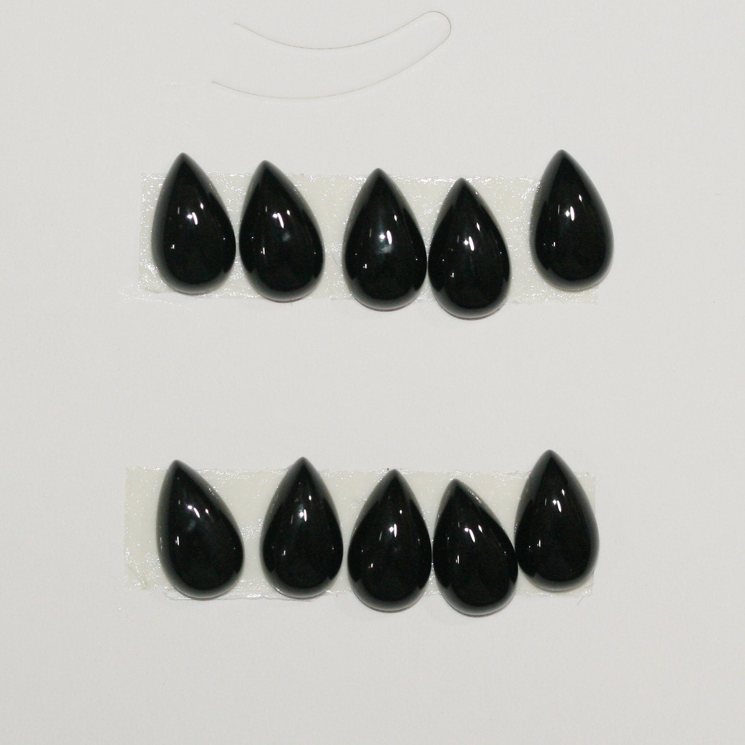 10 Pcs Lot  Onyx Smooth Drop Cabochon 10x6mm.( 10 Pcs )