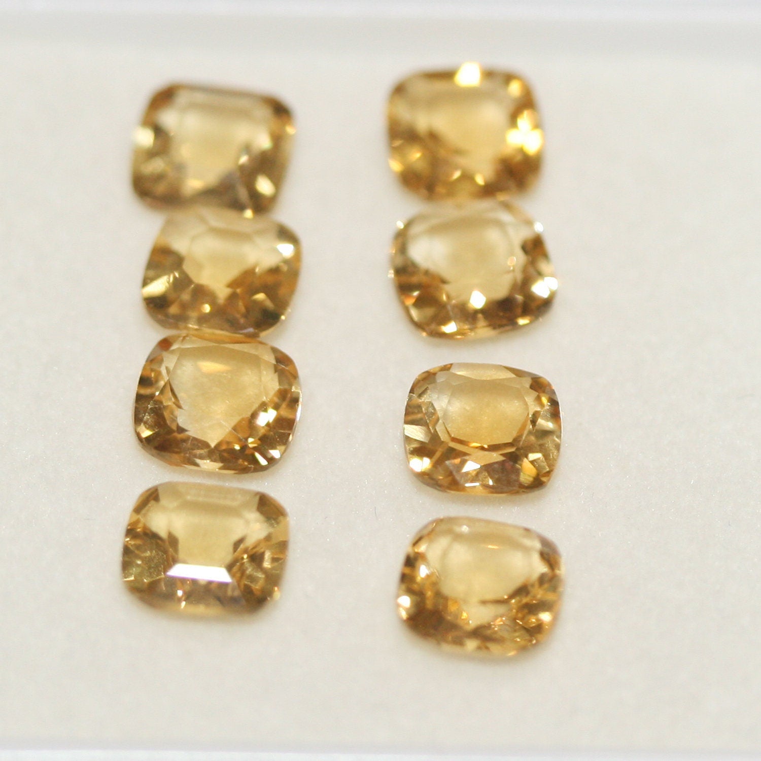 Lote de 8 citrinos cuadrados facetados de 6 mm (8 piezas)