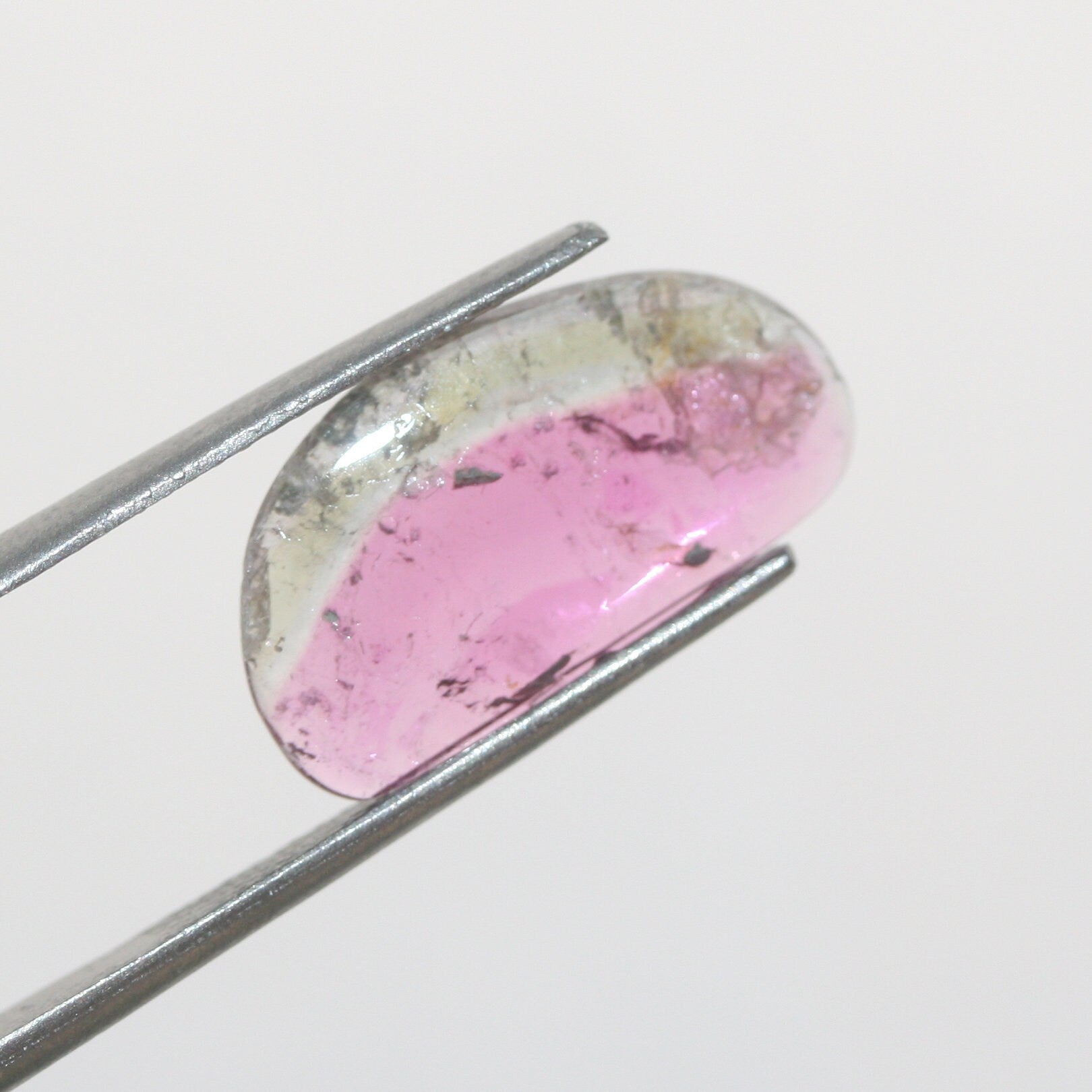 Watermelon Tourmaline Oval Flat Cabochon 18x9.5mm.(3.3ct.)