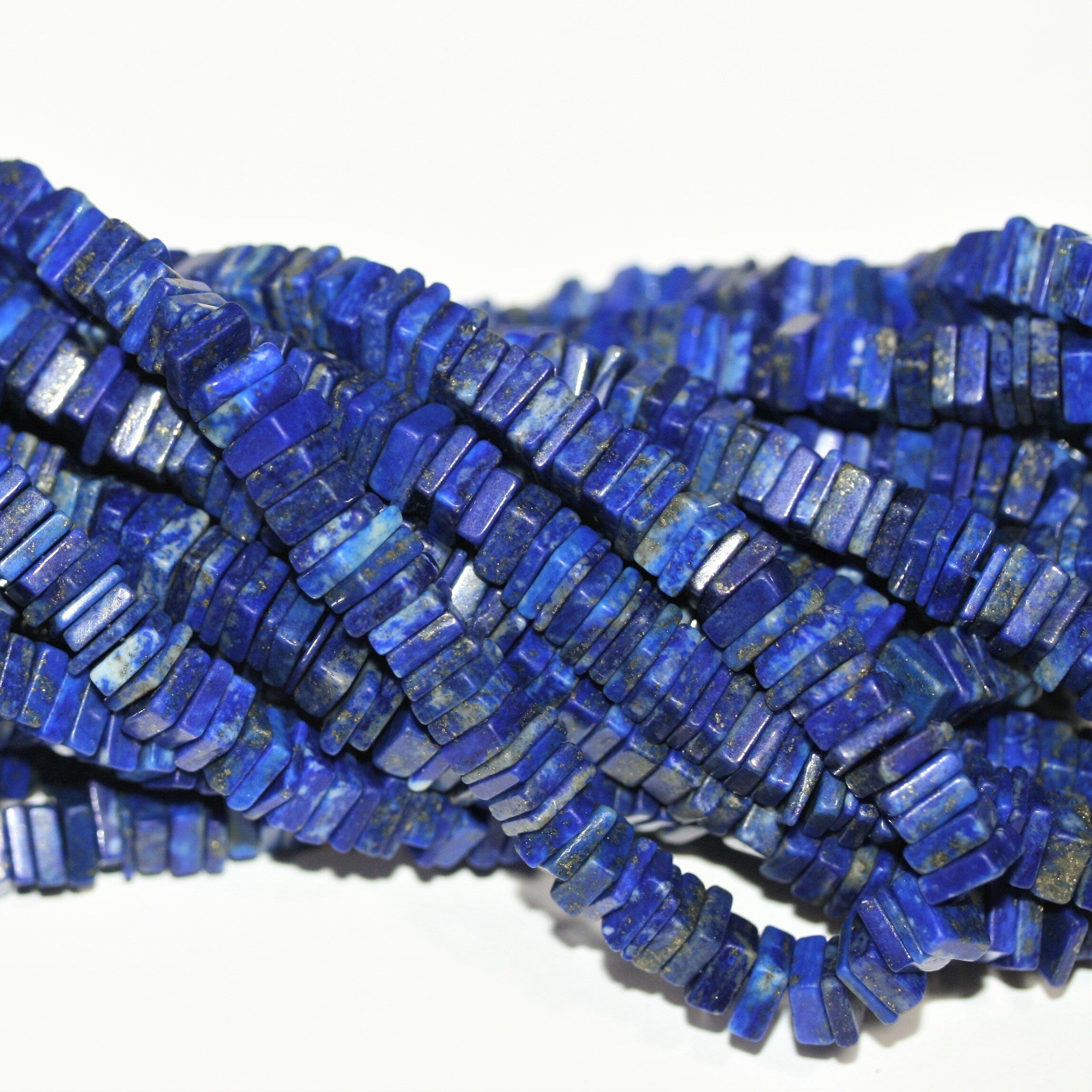 16" Cuentas cuadradas planas lisas de lapislázuli de San 6x2 mm - Hilo de 42 cm.