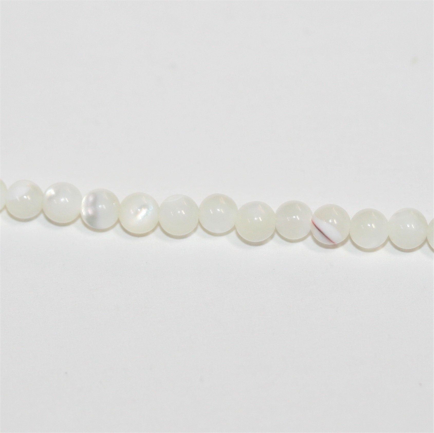 15" St MOP perles rondes lisses 3 mm.-Rig 38 cm.