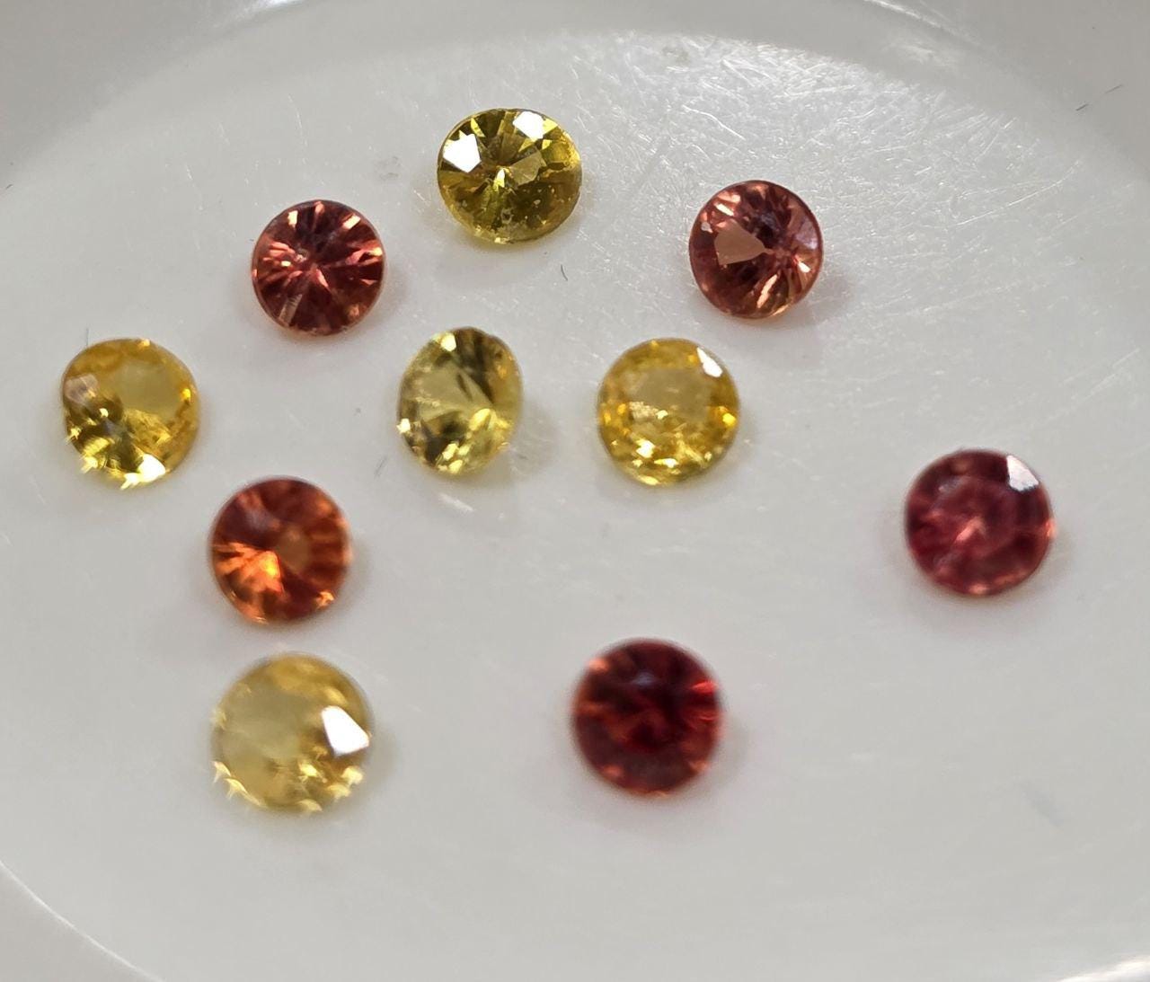 Lote de zafiros multicolores facetados redondos de 2,8 mm (10 piezas)