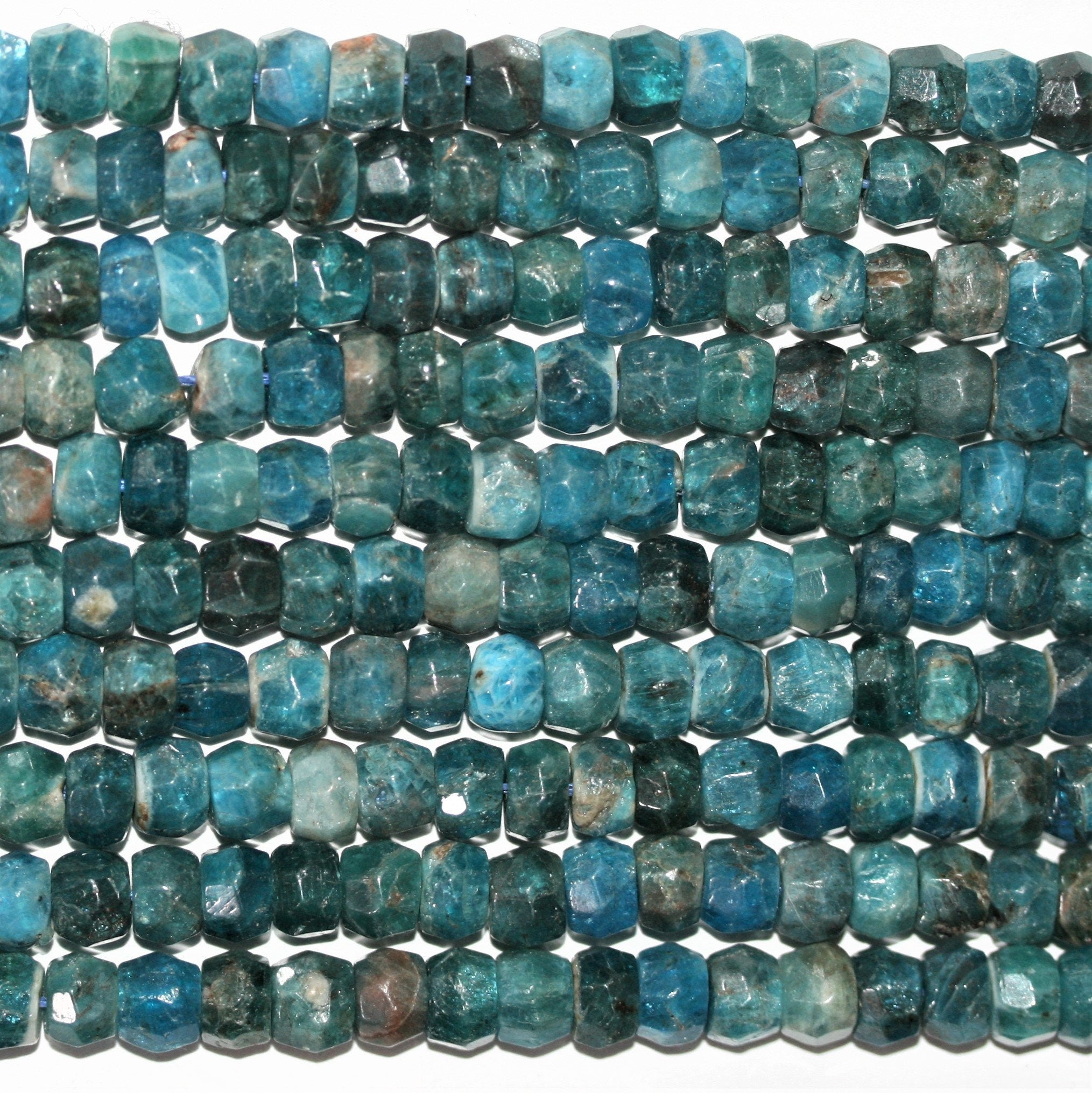 Perles rondelles à facettes en apatite bleue St. 15" 8x6mm.- Brin 39cm.