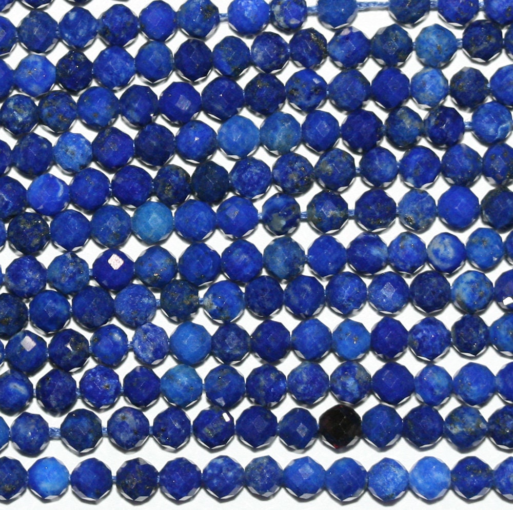 15" Perles rondes à facettes en lapis-lazuli de 3,5 à 4 mm - Fil de 39 cm.