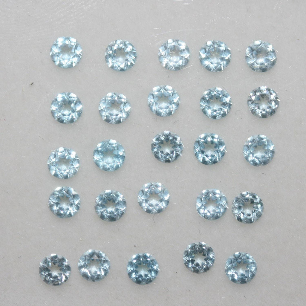Lote de 25 topacios celestes redondos facetados de 3 mm. (25 piezas)