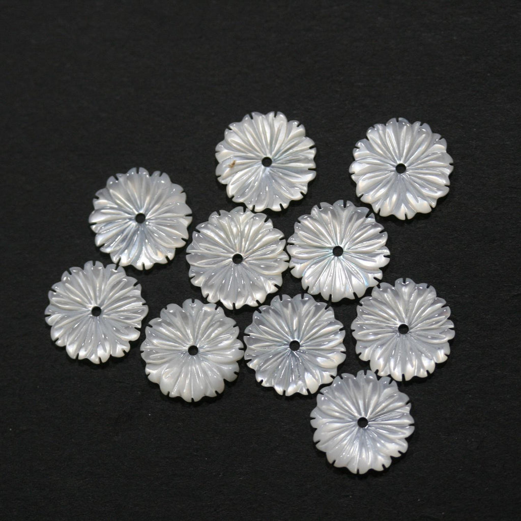 Colgante de nácar flor tallada 10mm.-(5 pares).-Ref.14828