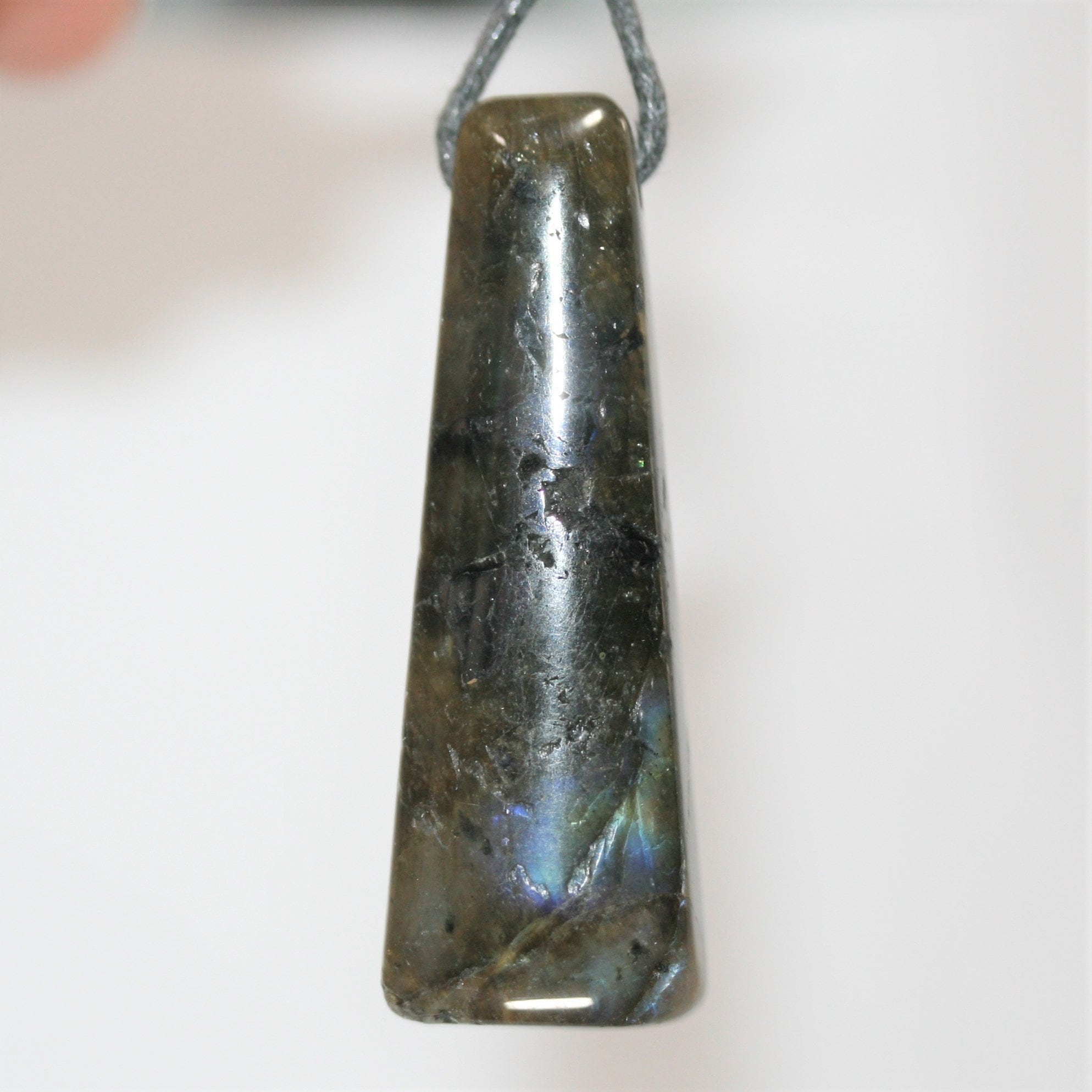 Pendentif rectangulaire en labradorite, environ 45 x 17 mm (différents styles et tailles disponibles).