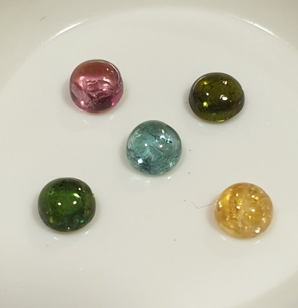 Lot de cabochons ronds de tourmaline bleue, verte, rose et orange, 4-4,2 mm (5 pièces) - Pierres précieuses en vrac - Prix de gros