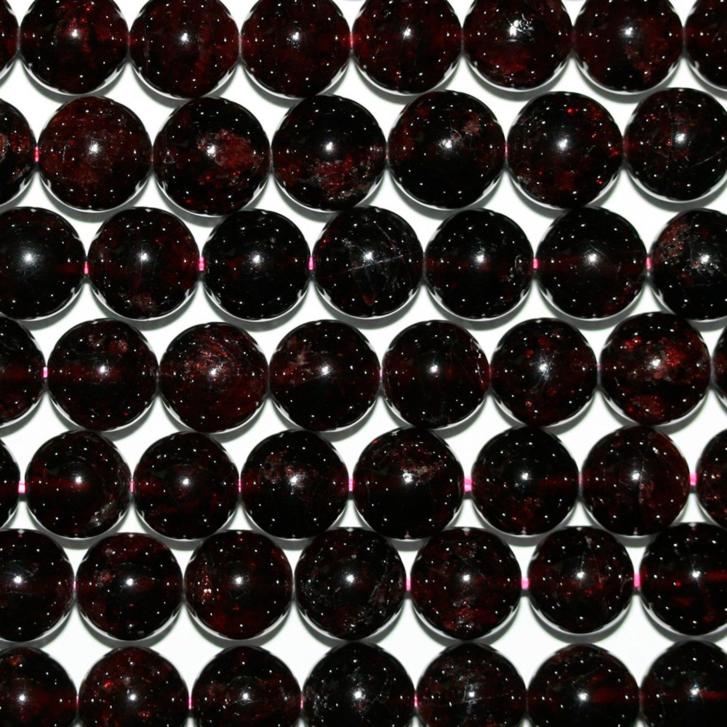 Collier de perles rondes lisses en grenat de 15 pouces (9 mm) - 39 cm
