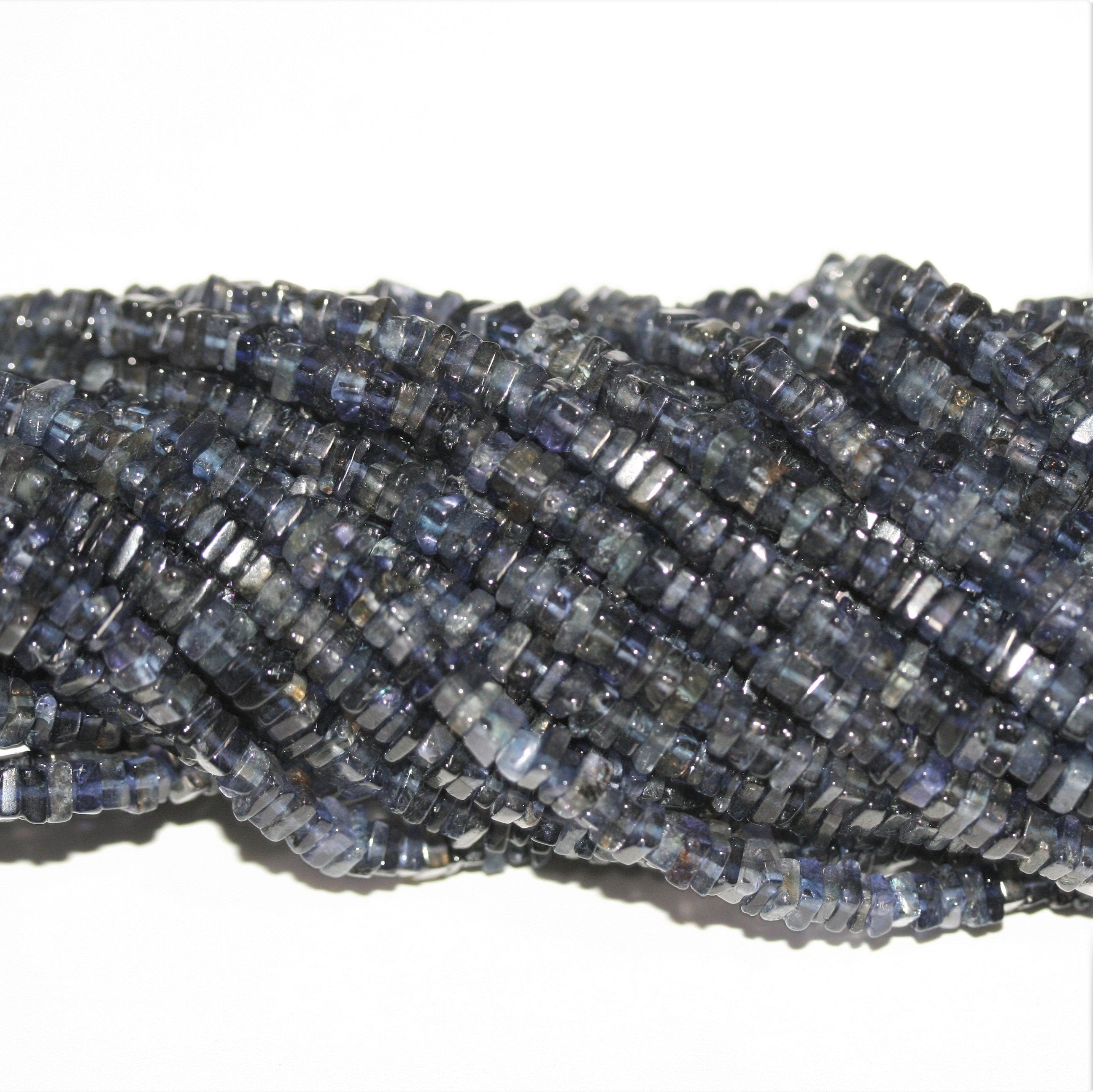 Cuentas cuadradas planas y lisas de St Iolite de 16" de 4 x 2 mm - Hilo de 40 cm.