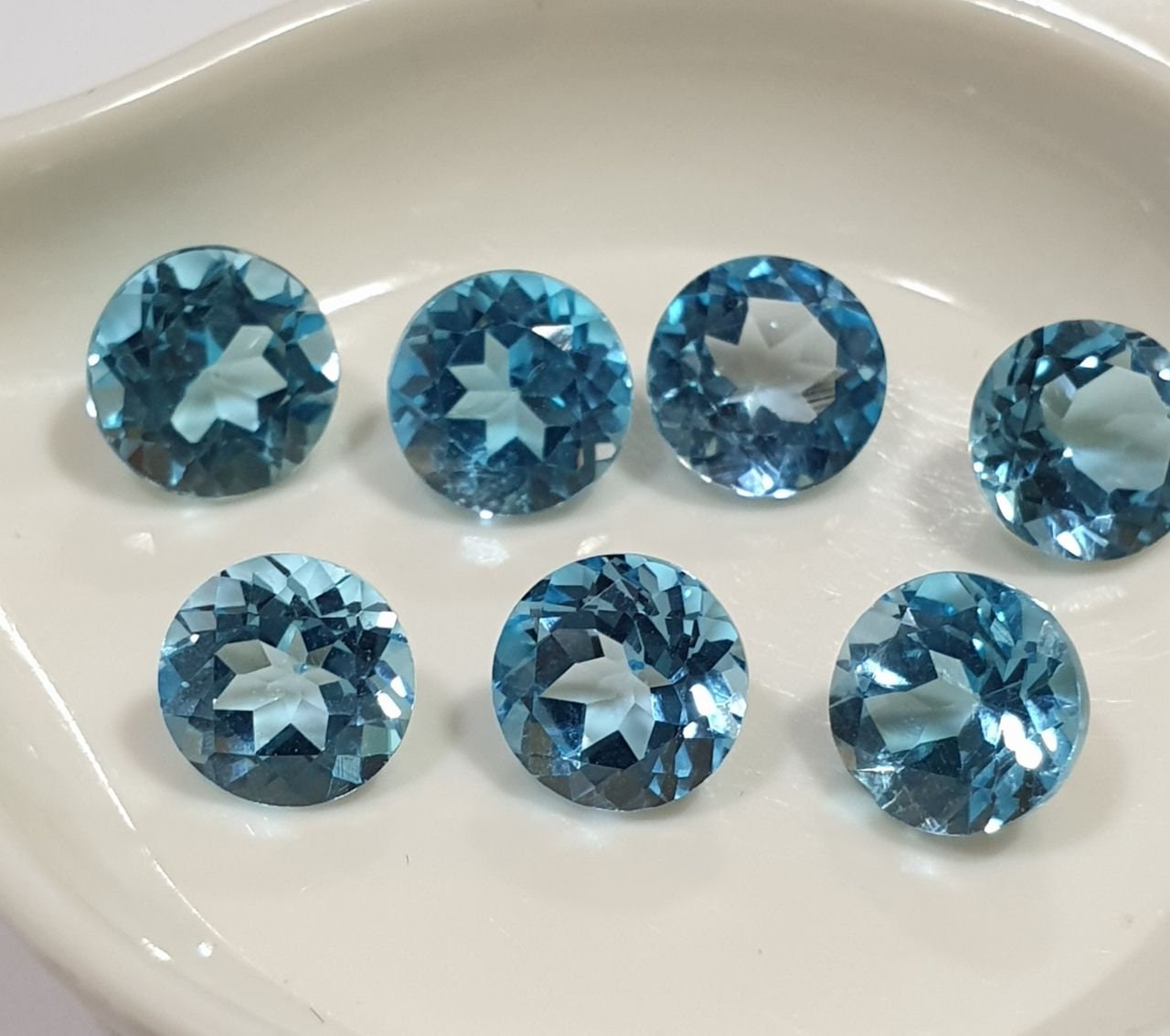 1 Pc AAA Swiss Blue Topaz Faceted Round Brilliant Cut 6mm  Cut Stones And Cabochons Supplier