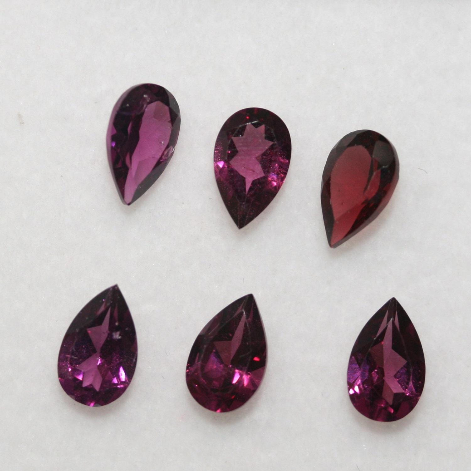 Lot de grenats rhodolites facettés en forme de goutte 8x5mm (6 pièces)