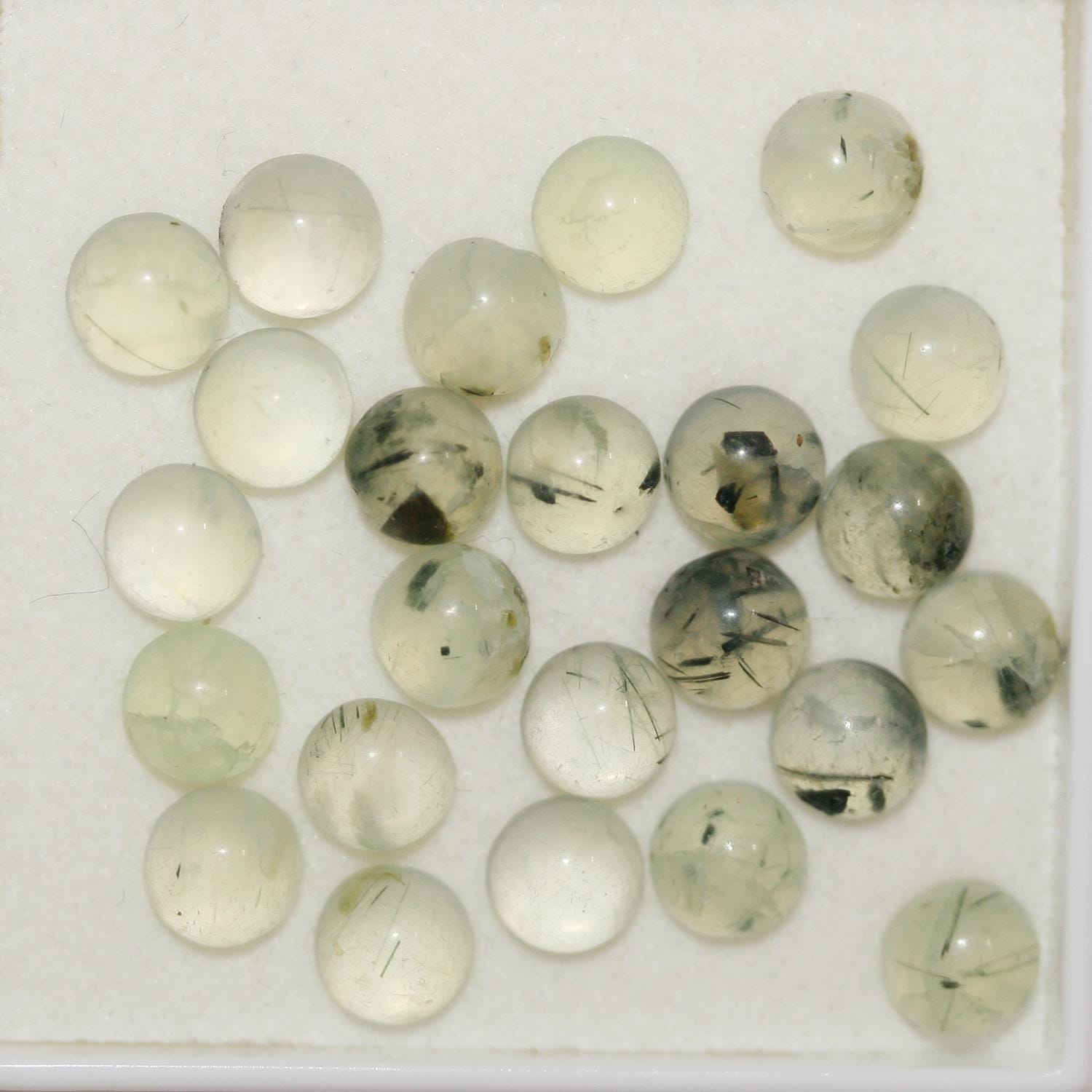 Lote de 24 cabujones redondos de prehnita de 5 mm (24 piezas)