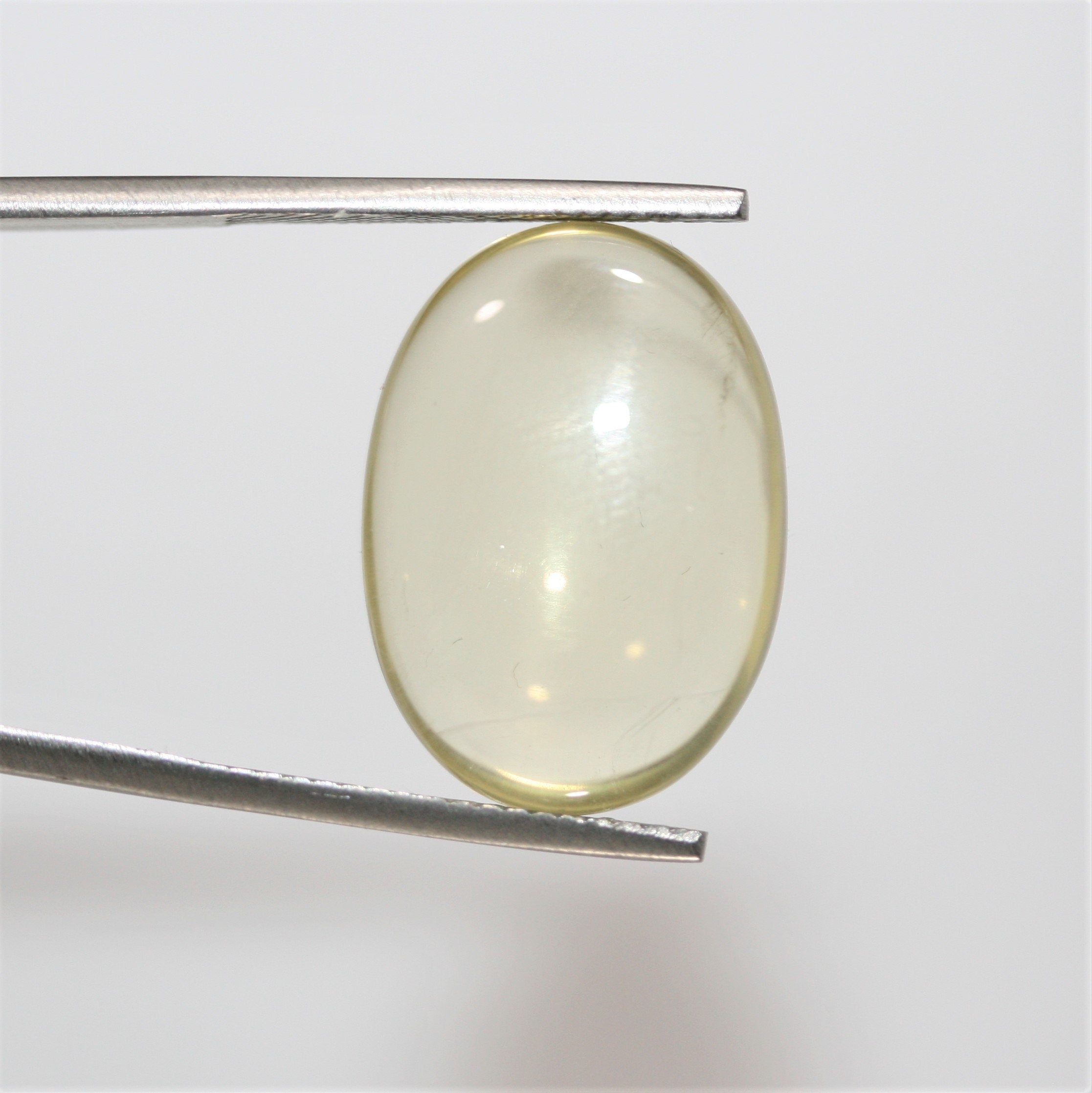 Lemon Quartz Smooth Oval Cabochon 21.8x15.6mm. (16.3ct.)