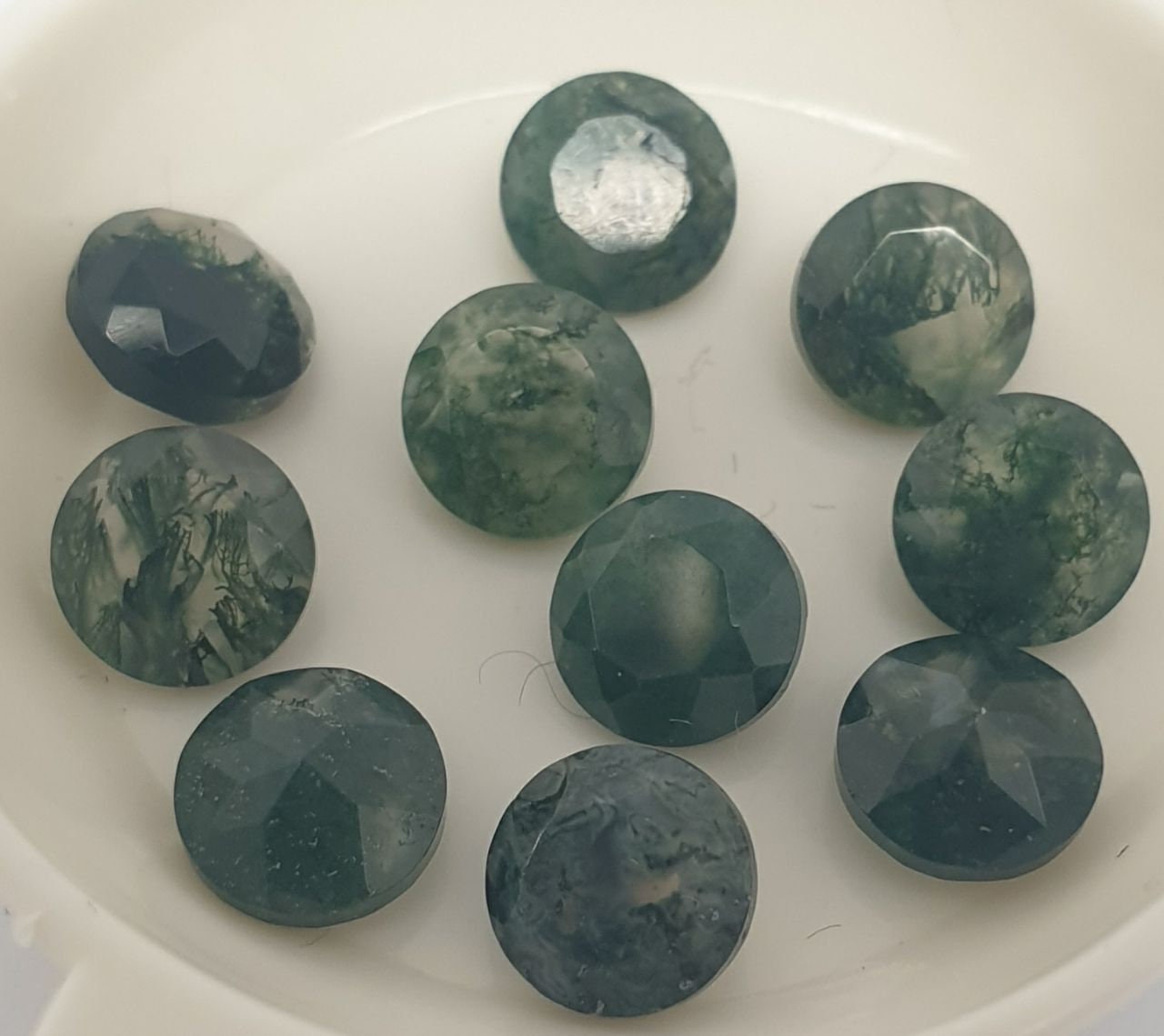 10 Pcs Lot  Moss Agate  6mm Faceted Round Pointed Back  . Natural Stone-Untreated Stone