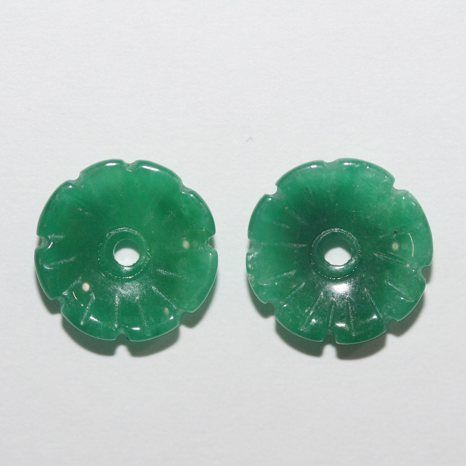 Lote de 2 colgantes de jade verde (1 par) de 10 mm