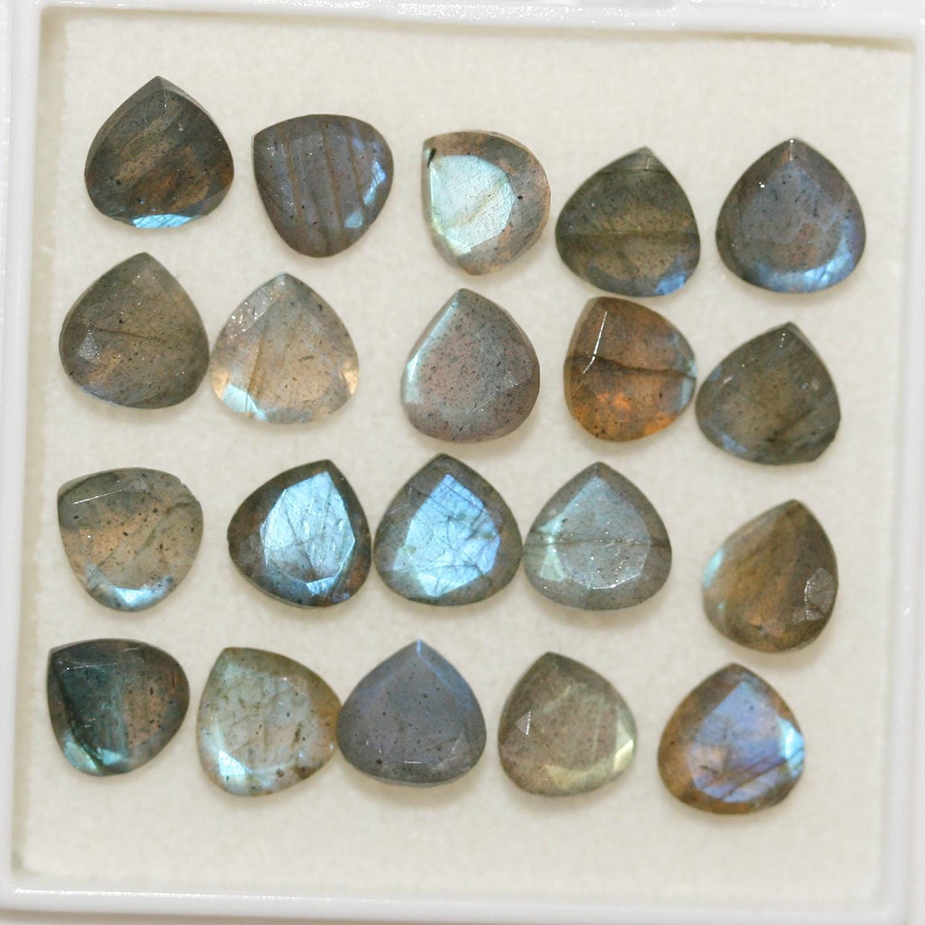 Lote de 20 piezas de gota de labradorita facetada de 6 mm. (20 uds.).