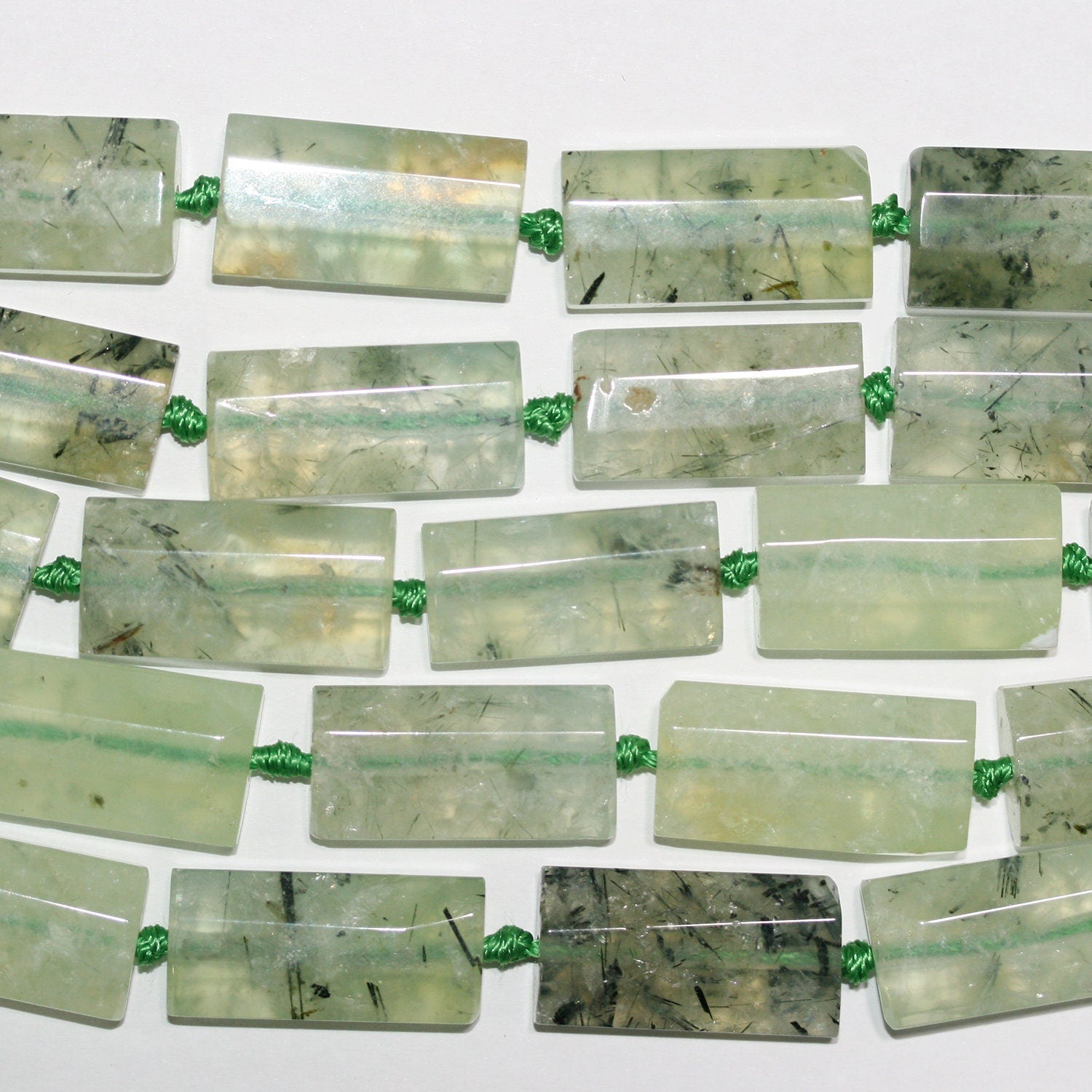 Cuentas rectangulares facetadas de prehnita de 40 cm (28 x 13 mm) - Hilo de 40 cm