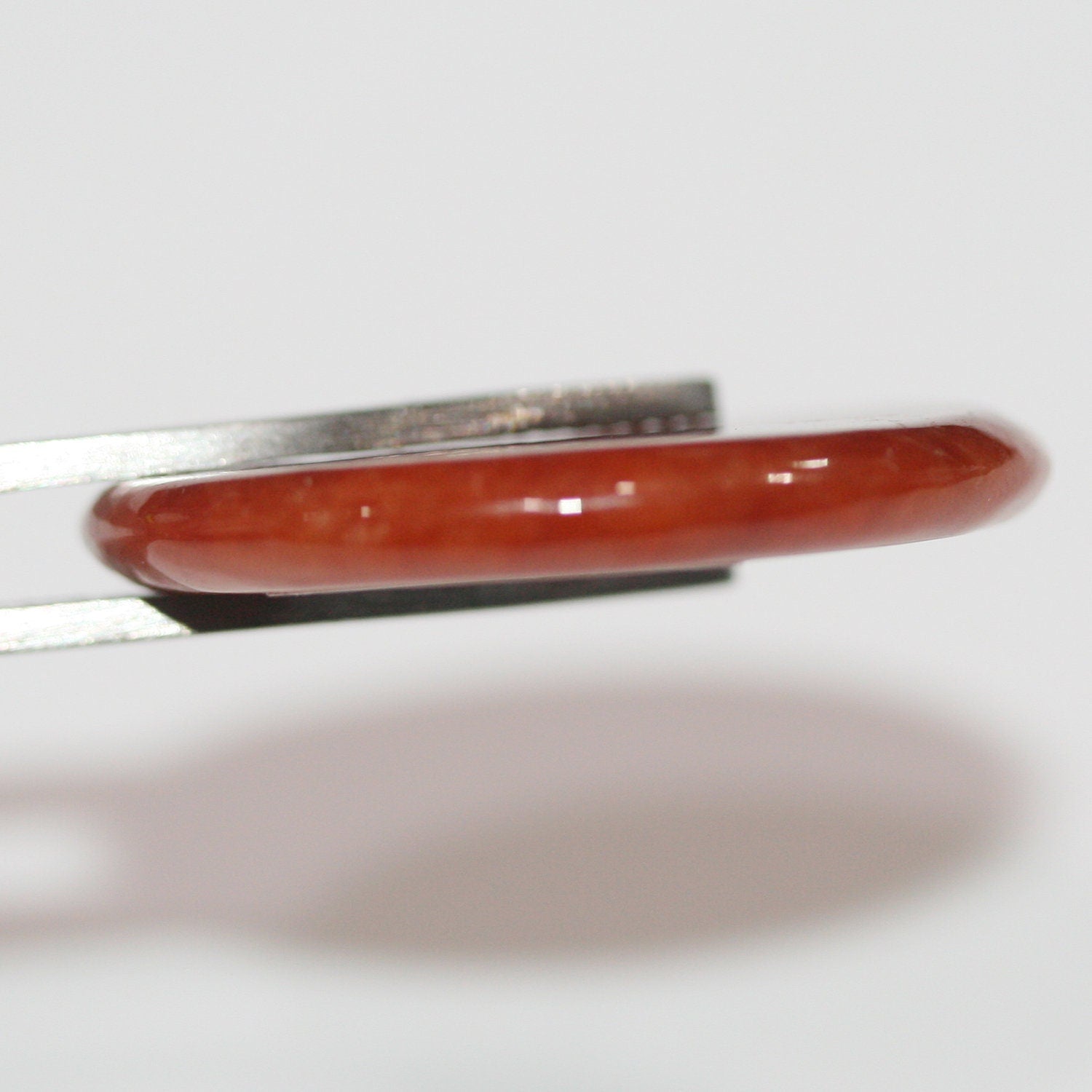 Colgante de jade rojo de 30 mm a 3,5 mm de grosor