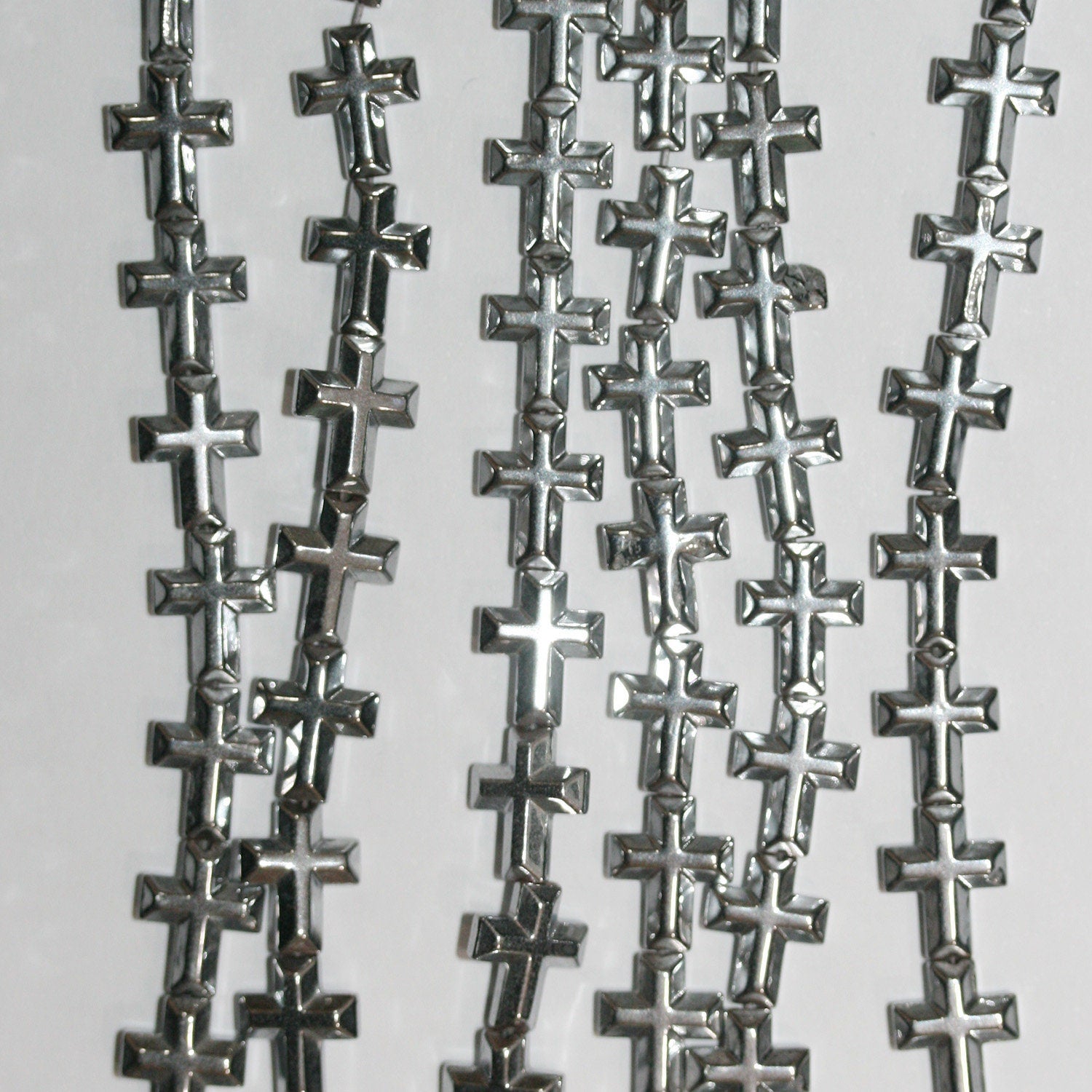 16" Cuentas de Cruz Facetadas de Hematita Plateada 10x8mm.-Hilo 40cm.