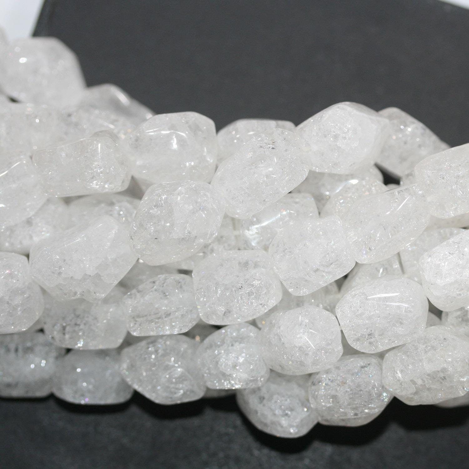 Perles de quartz cristal de roche facettées et craquelées, 15 pouces (environ 39 cm), longueur 39 cm (39 cm).