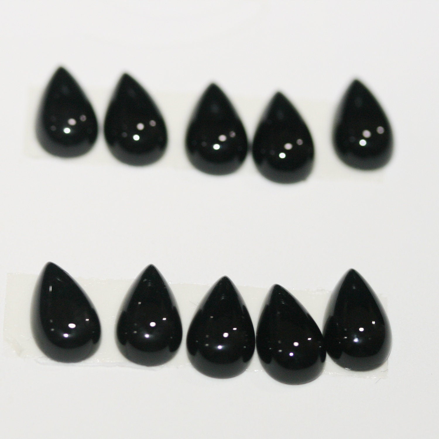 10 Pcs Lot  Onyx Smooth Drop Cabochon 10x6mm.( 10 Pcs )