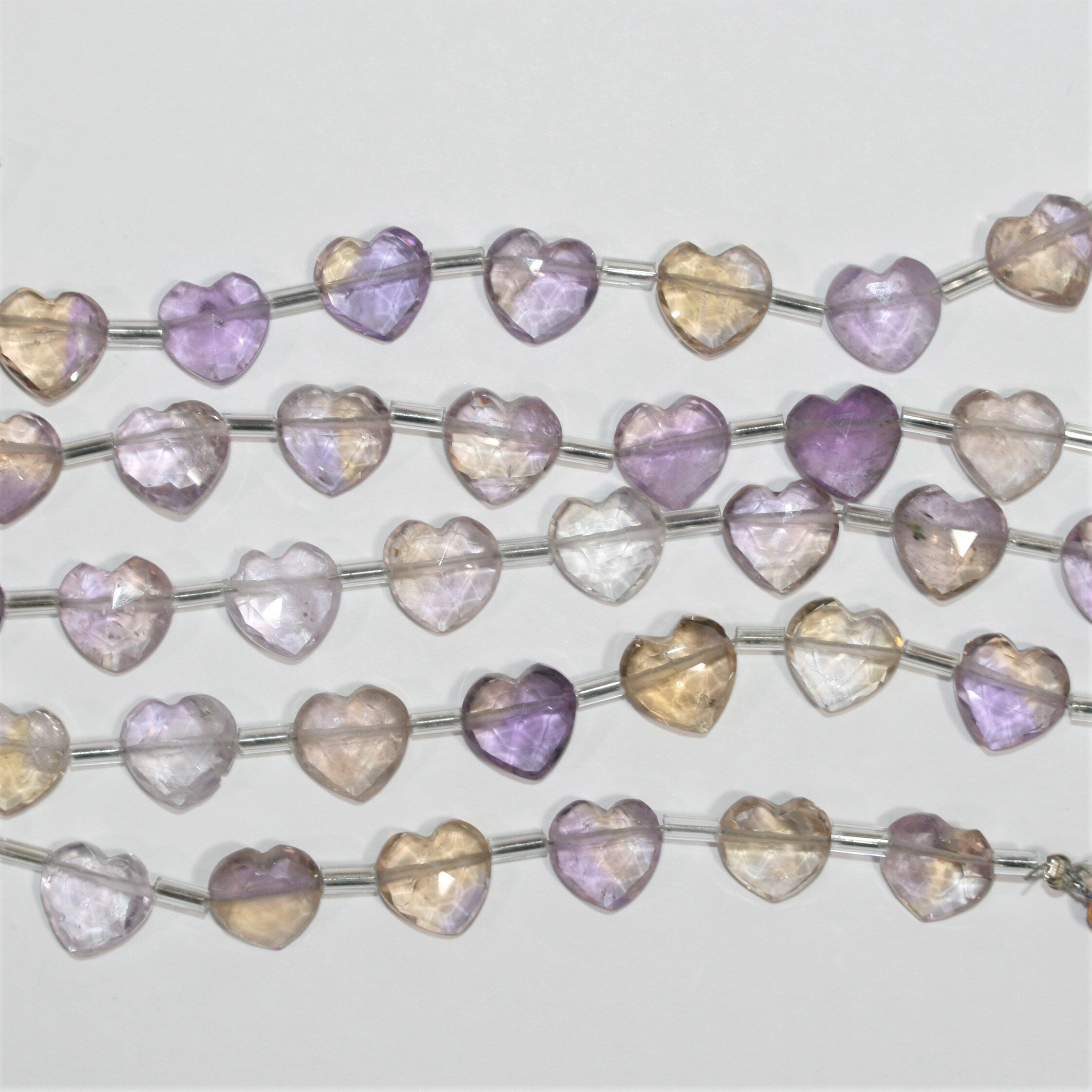 Cuentas de corazón facetadas de amatista de 6", 9-10 mm, hilo de 15 cm.