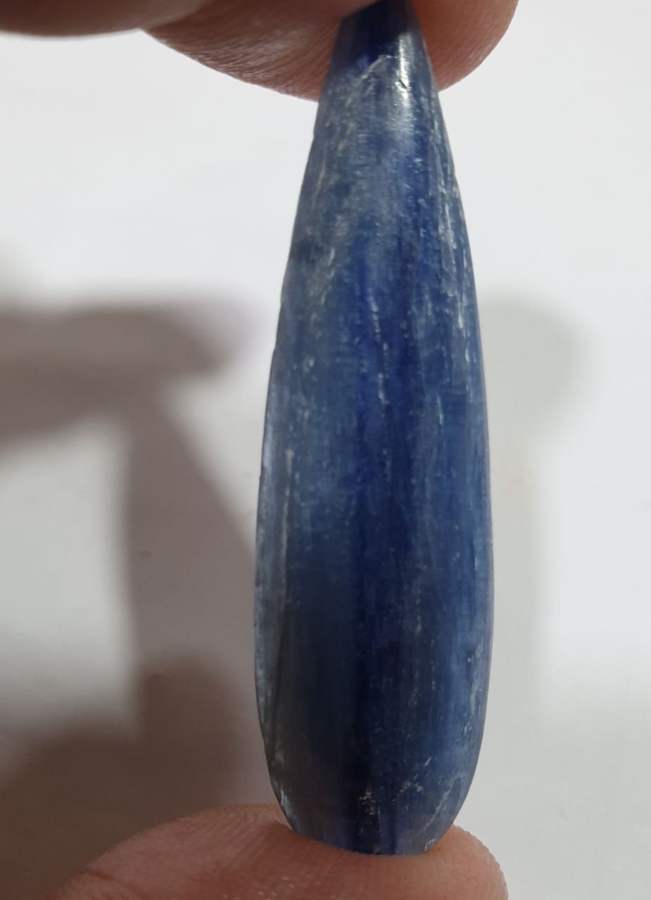Cabochon allongé en forme de goutte de kyanite bleue distène, 46 x 15 mm, 22,57 ct, pierre précieuse naturelle non traitée.