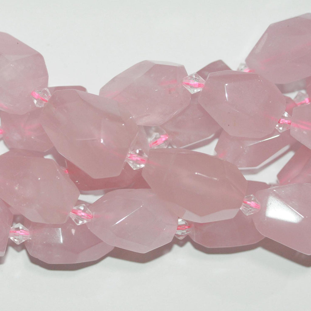 Perles de quartz rose Saint-Pierre facettées en forme de pépites, 15 pouces, 25 x 18 mm. Longueur approximative du brin : 39 cm.