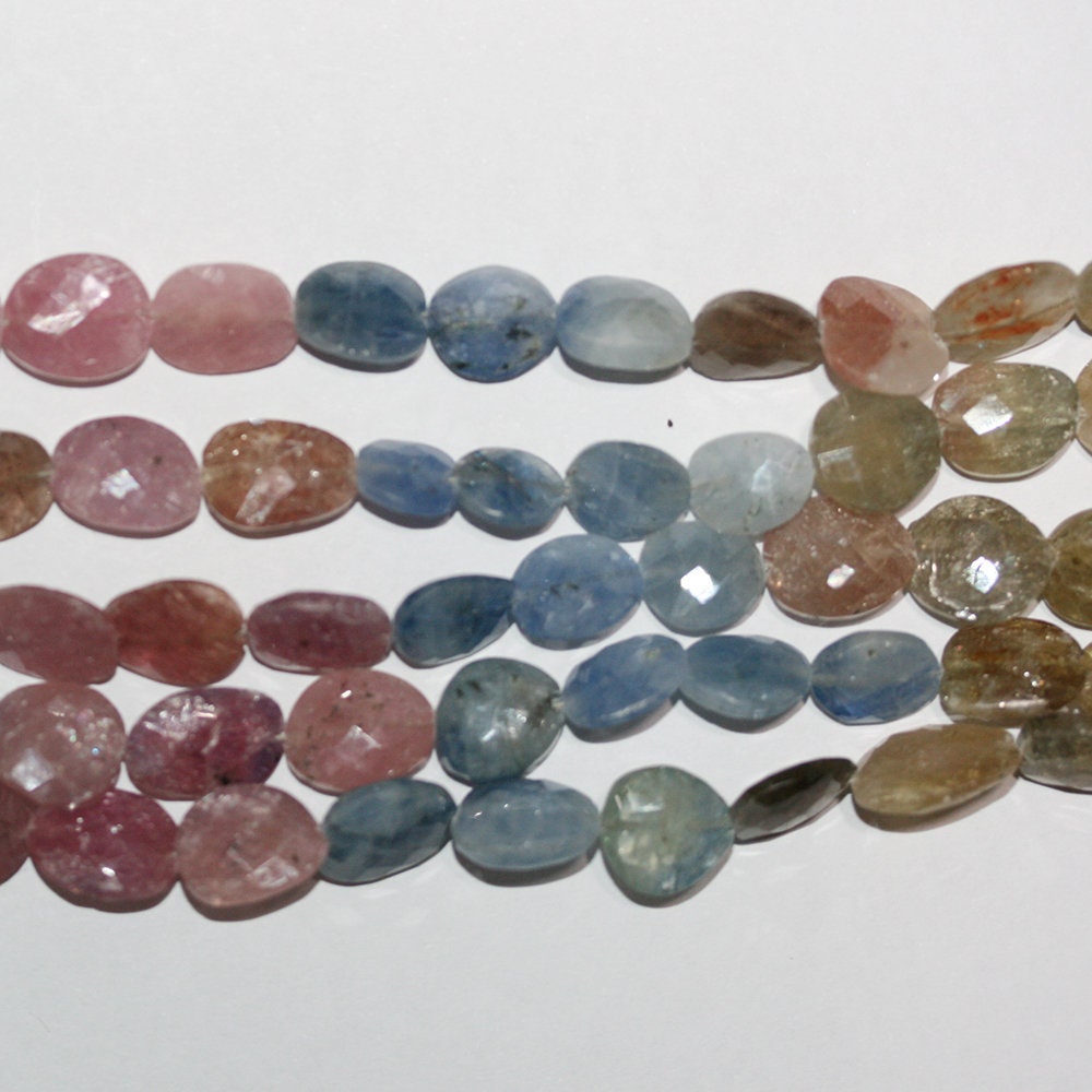 Perles ovales à facettes en saphir multicolore de 8 pouces (environ 10 x 8 mm).