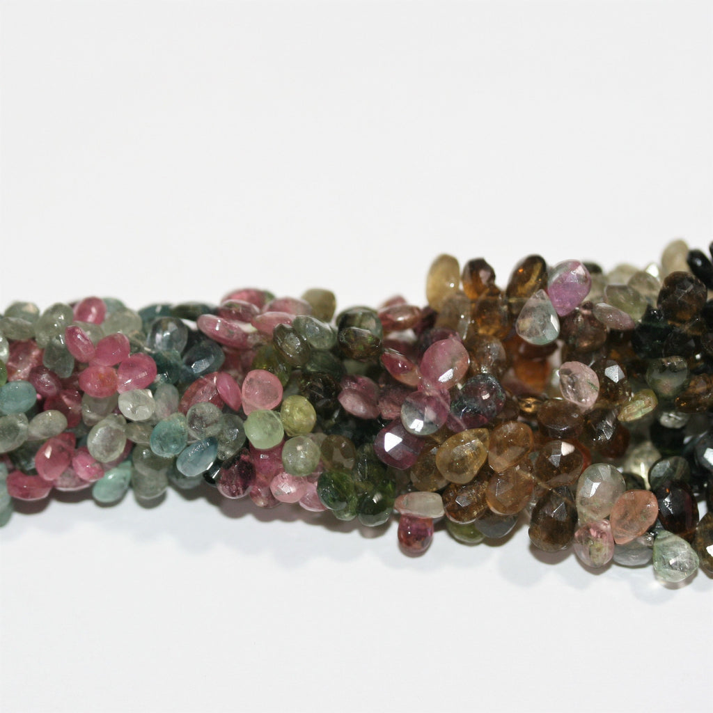 Perles en tourmaline facettées en forme de goutte de 8 pouces, 7 x 5 mm. - Fil de 20 cm.