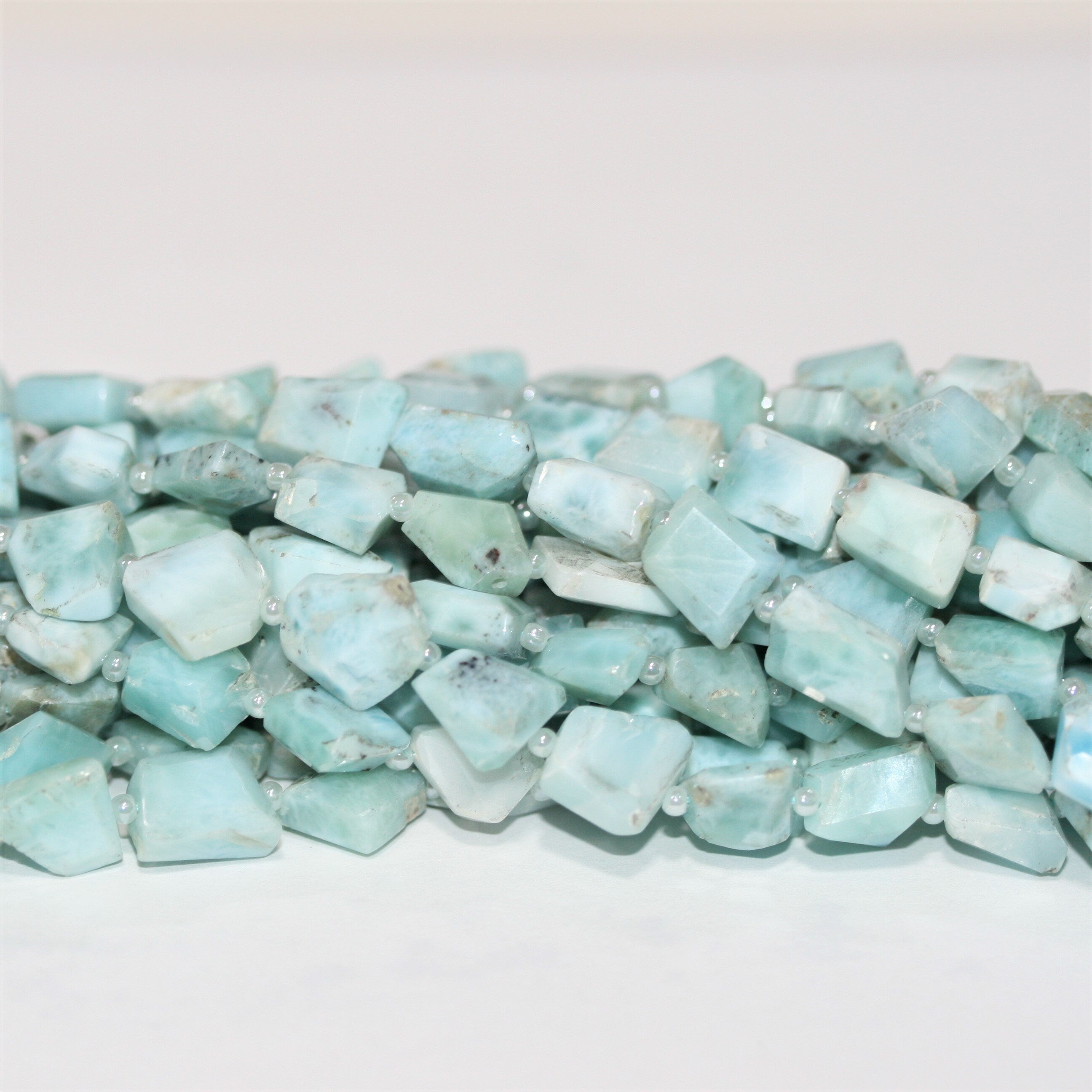 14" St Larimar Faceted Nugget 8x6mm. Approx.-Strand 35cm.
