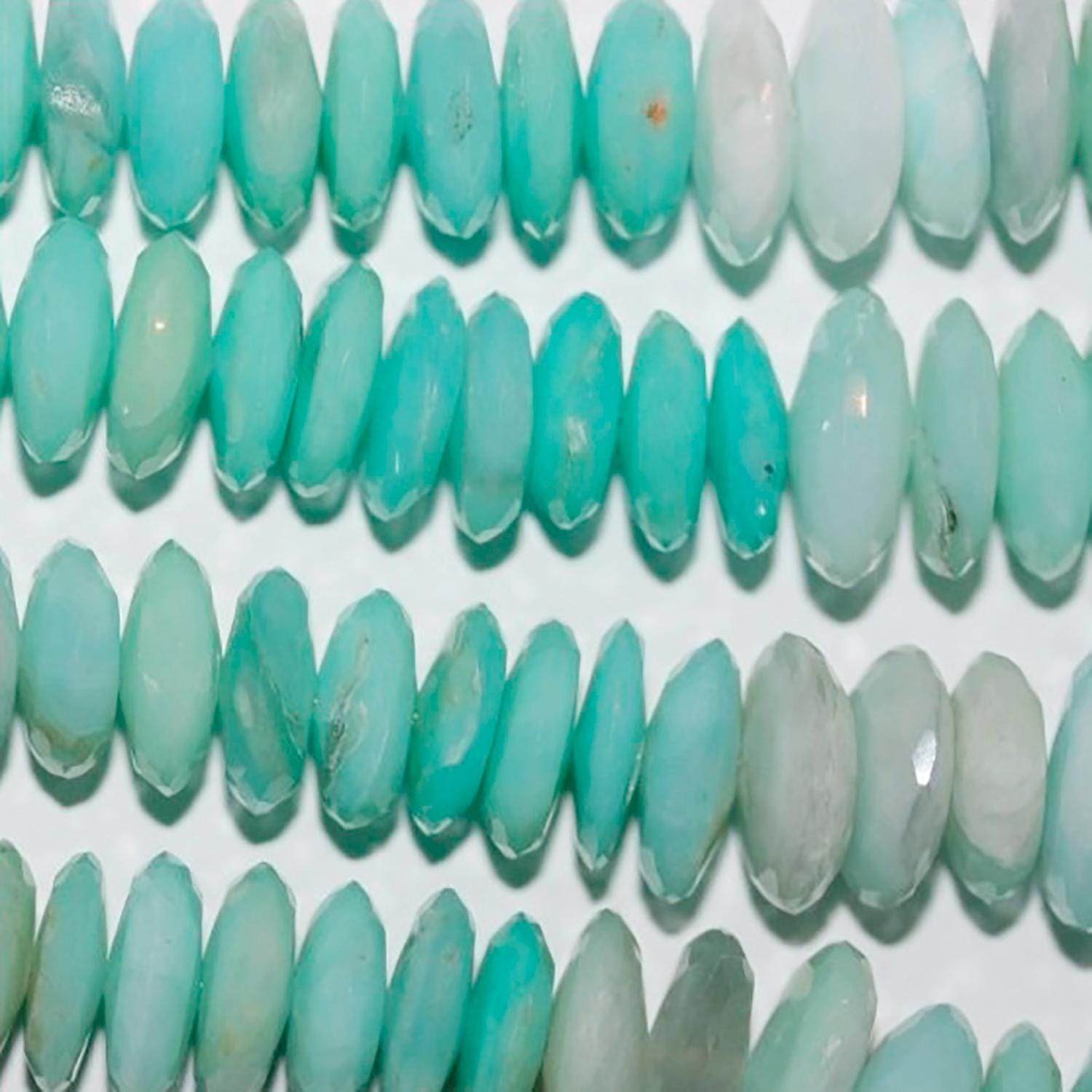 Perles rondelles à facettes graduées en opale péruvienne St, 16 pouces (40 cm), dimensions approximatives : 10 x 3 mm à 13 x 5 mm. Longueur du fil : 40 cm environ.