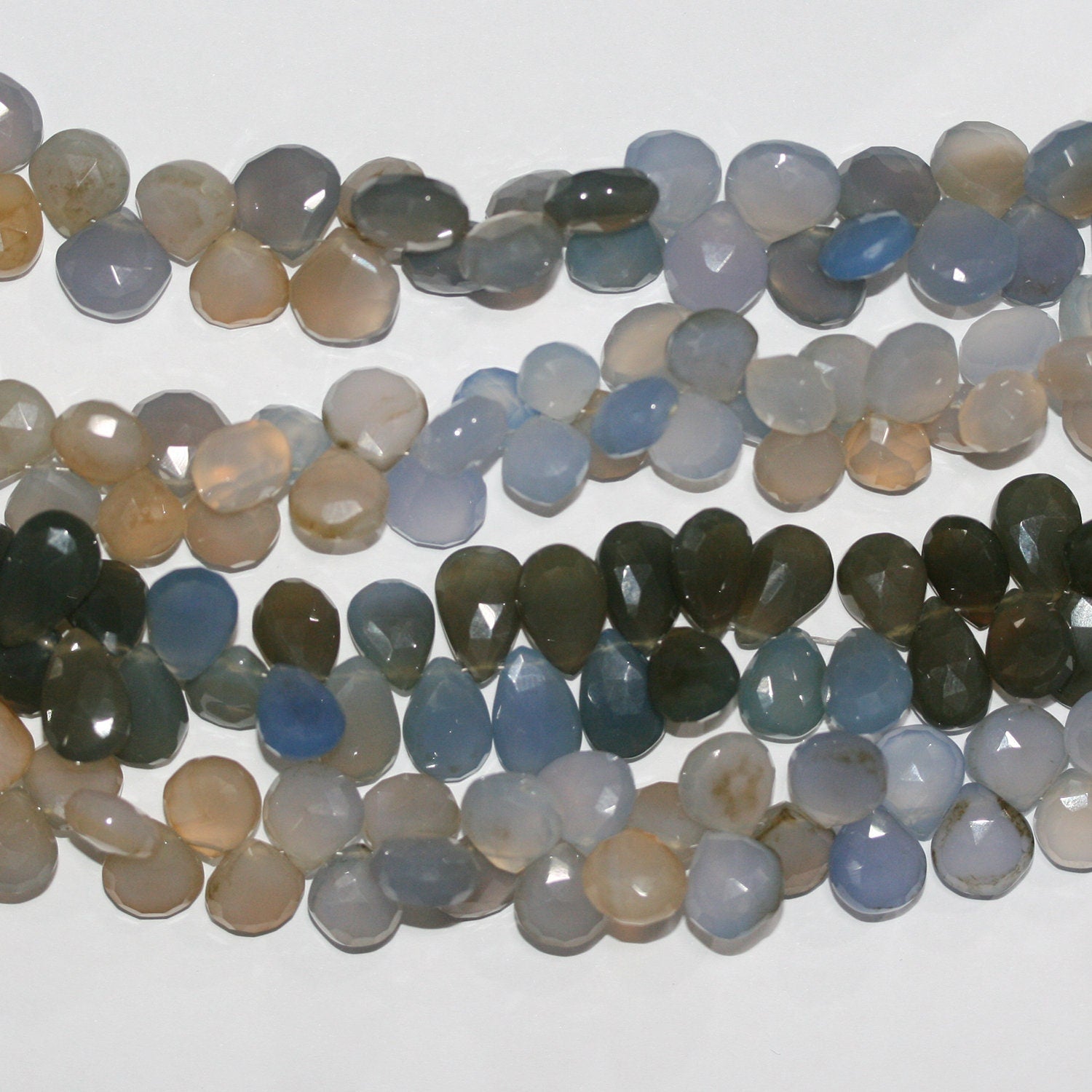 Perles en calchédoine multicolores à facettes en forme de goutte, 8 pouces, 11 mm environ - Fil de 20 cm.