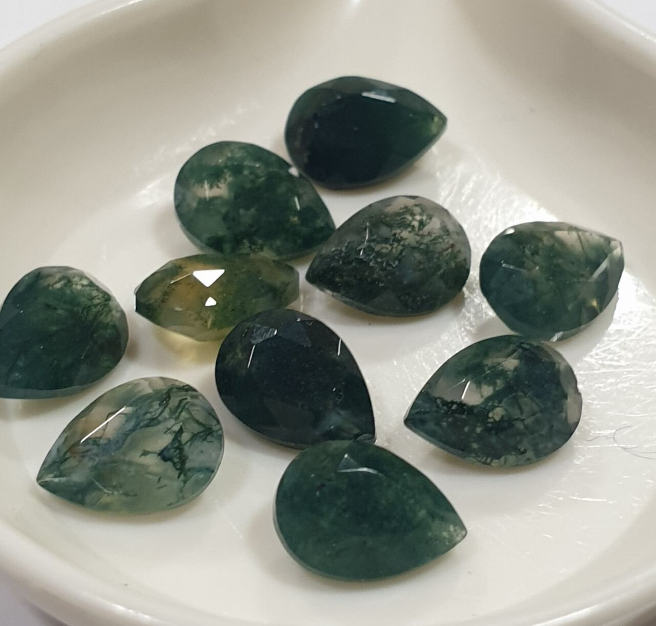 10 Pcs Lot  Moss Agate  5x7mm Faceted Pear Shape Pointed Back  . Natural Stone-Untreated Stone