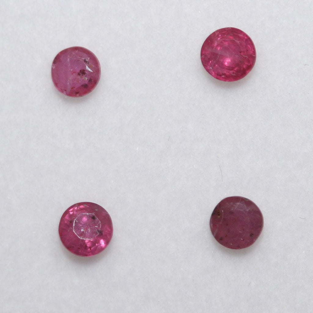 Lote de 4 piezas de rubíes facetados redondos de 4 mm (4 piezas)