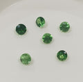 Lote de 6 granates tsavorita facetados redondos de 2 mm. - Paquetes de piedras preciosas - Piedras sueltas al por mayor