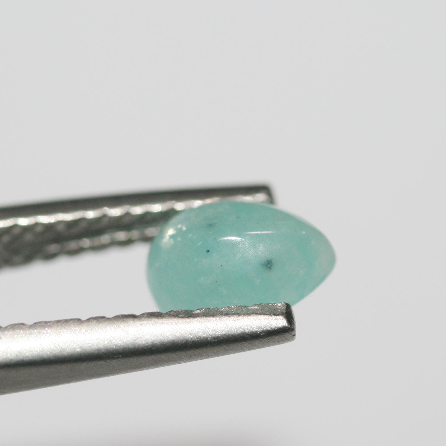 Lote de 15 cabujones de amazonita lisos en forma de gota de 7 x 5 mm. (15 uds.).