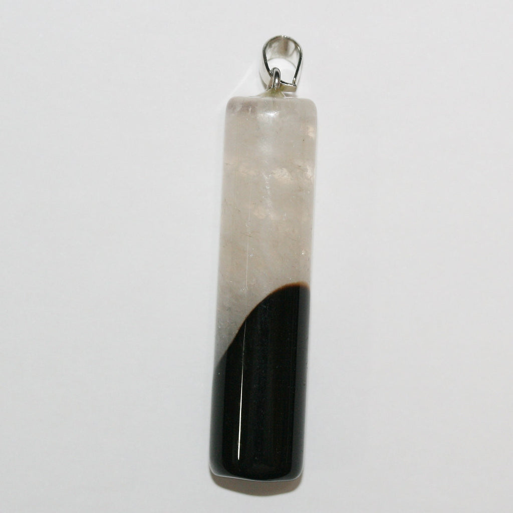 Pendentif cylindrique lisse en onyx rayé 50x13mm.