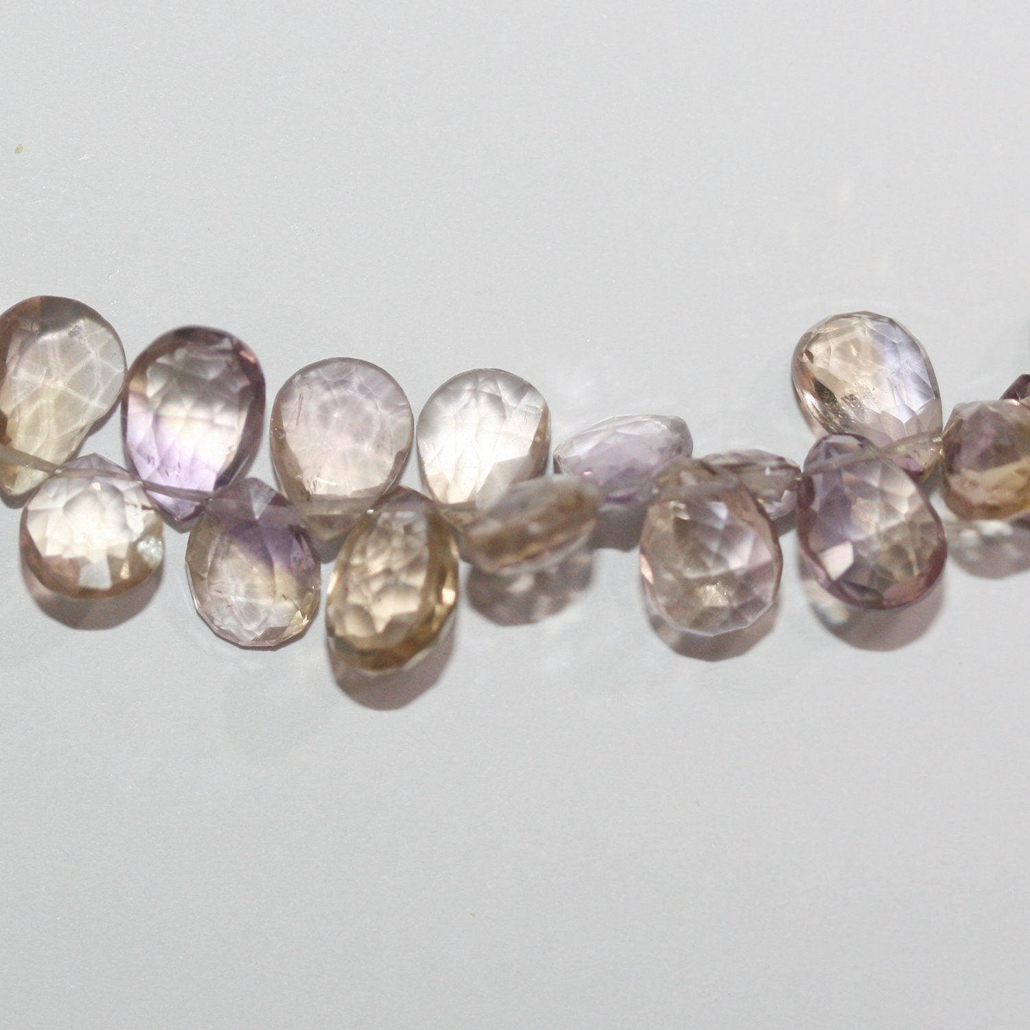 Cuentas de ametrina facetadas de 8" de St., 10 x 7 mm. Aprox. - Hilo de 20 cm.