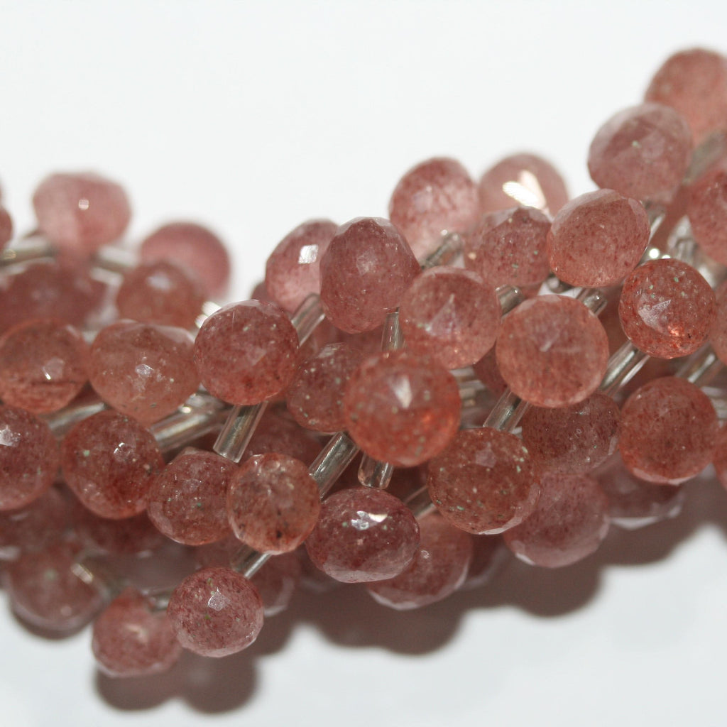 Perles en quartz fraise facettées, 8 pouces (6-8 mm), longueur 20 cm. Réf. 13406