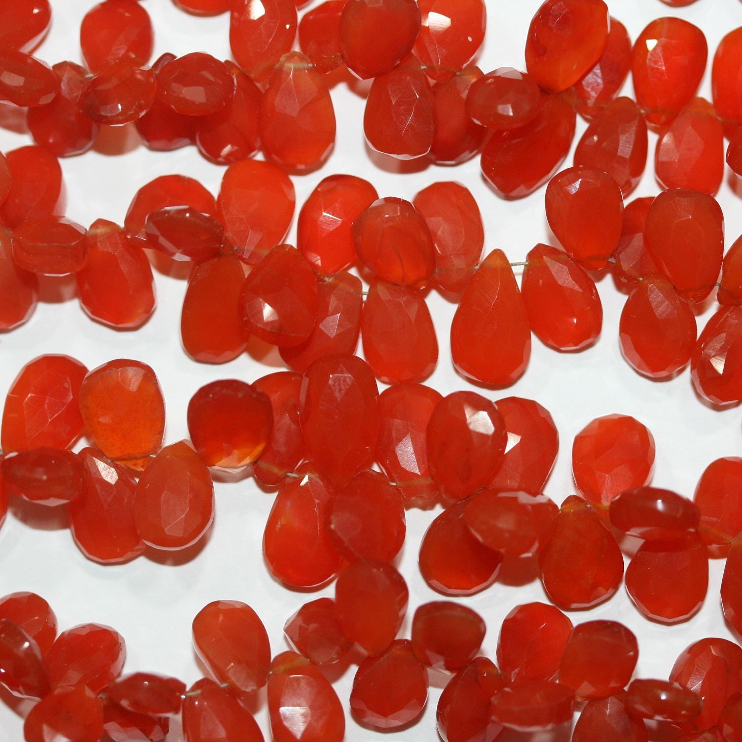 Cuentas de cornalina de Santa, facetadas, de 8", 11 x 7 mm (aprox.), hilo de 20 cm.