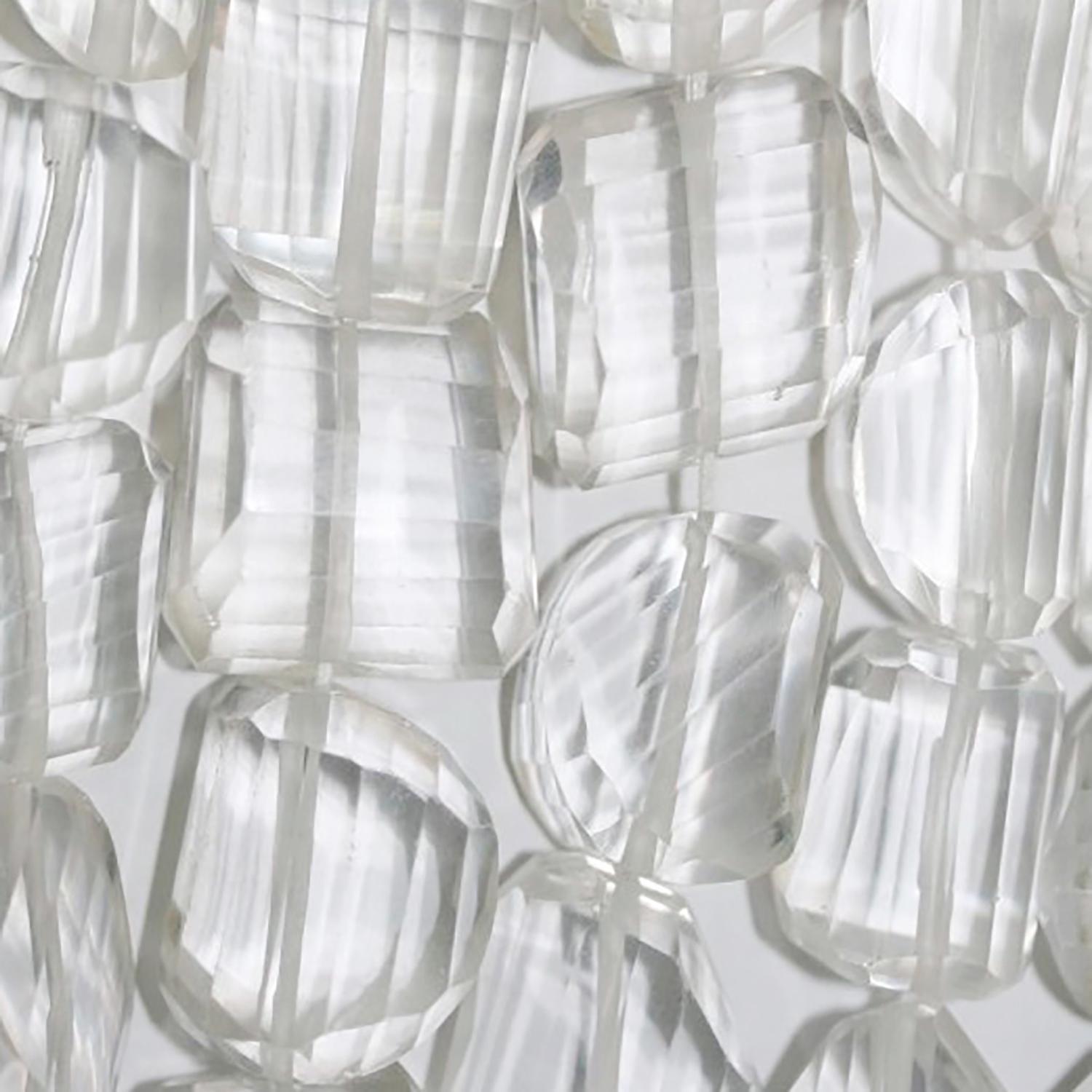 Perles de cristal de roche facettées en forme de pépites, 18 x 13 mm environ, longueur du fil : 37 cm.