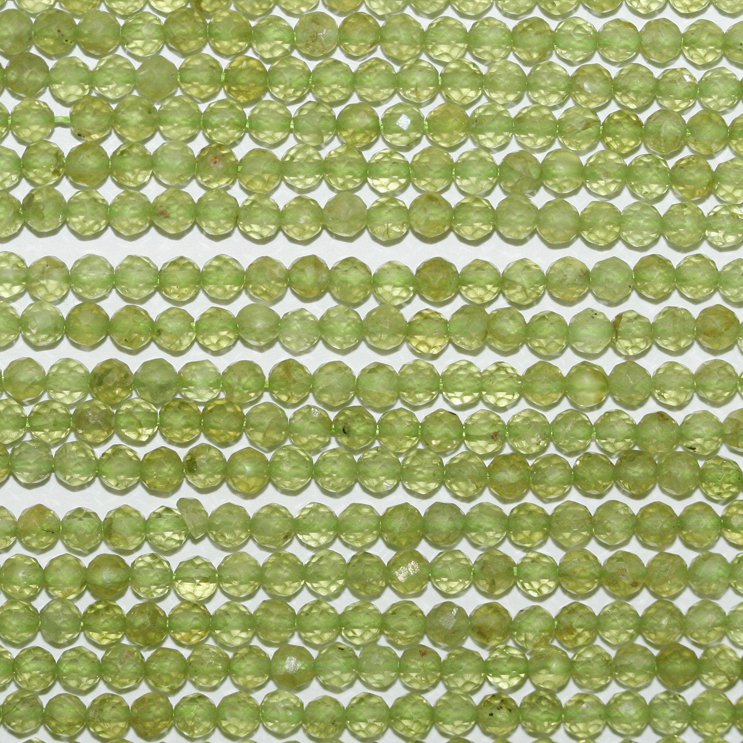 15" Perles rondes à facettes en péridot St 3 mm.-Rig 39 cm.