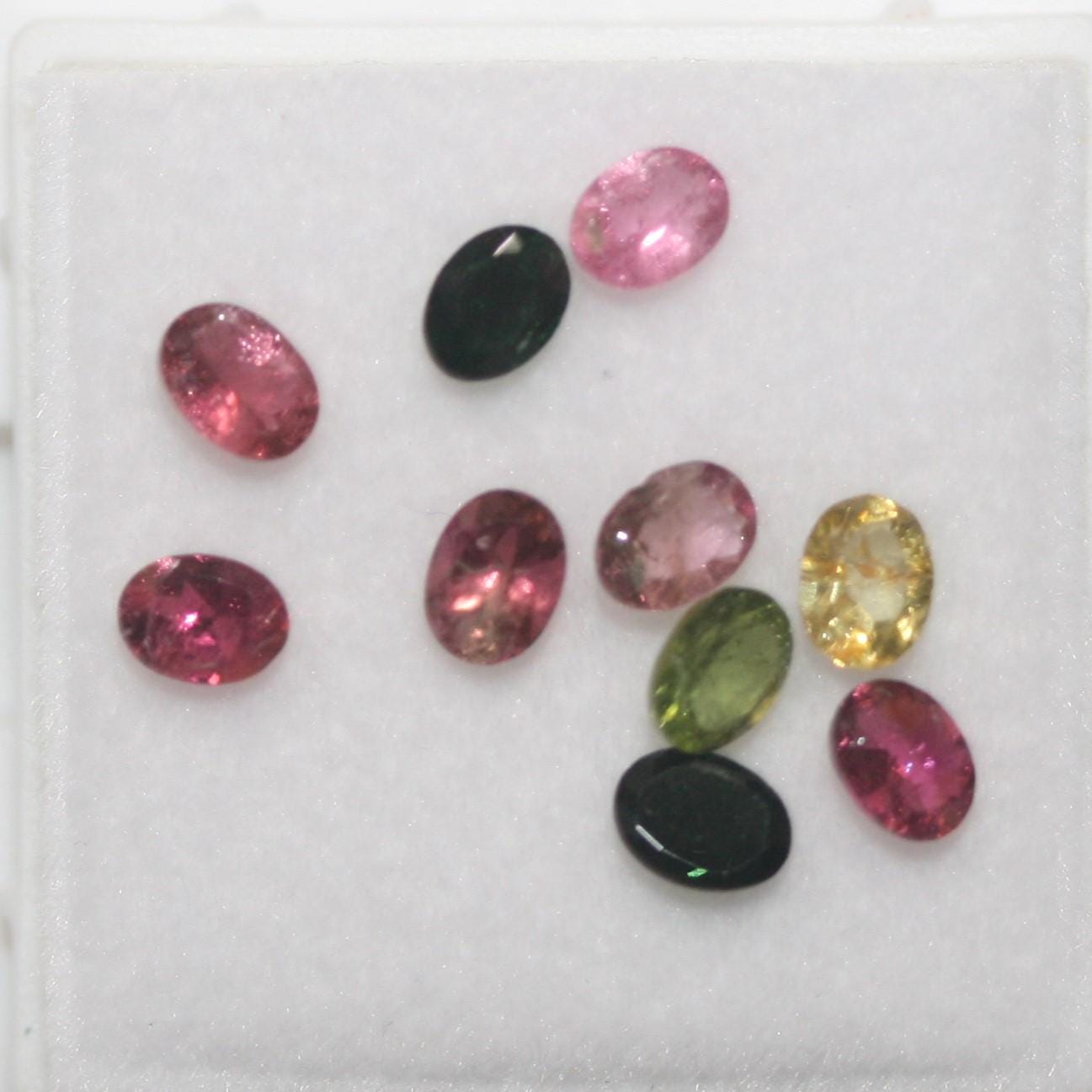 Lote de Turmalina Multicolor Facetada Ovalada 4x3mm.(10uds)