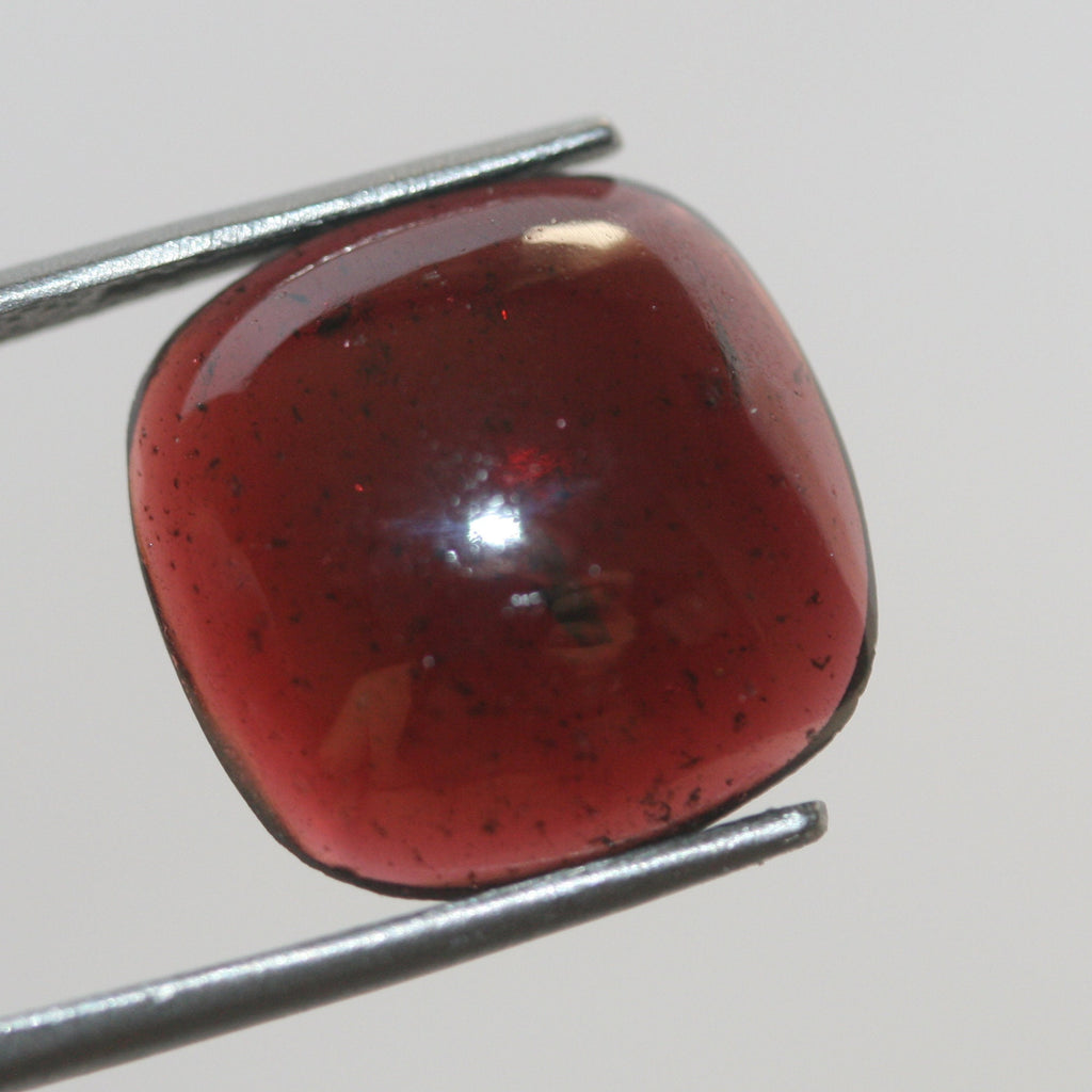 Garnet Square Cabochon 13mm.-(9.14ct) - Designer Cabochon