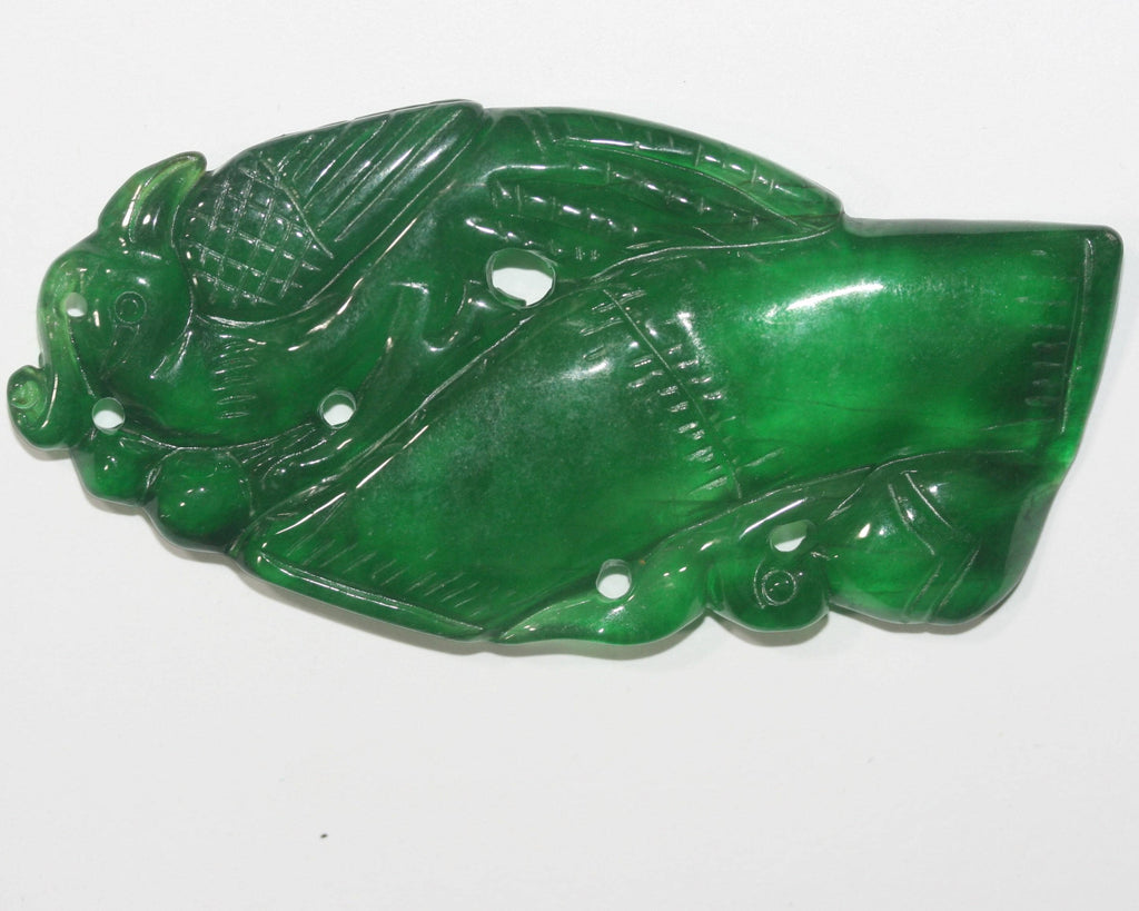 Colgante de jade verde tallado grande realmente único de 79,2 x 38 mm. - Pieza de colección Realmente única