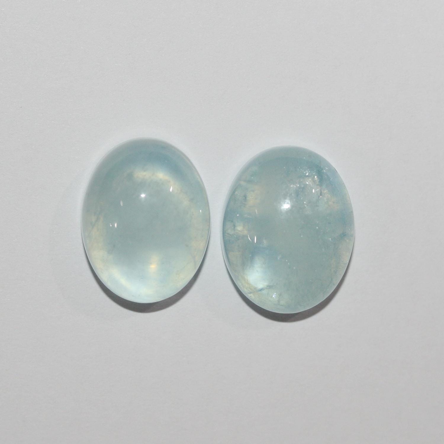 Lote de 2 cabujones ovalados de aguamarina de 19 x 15 mm (2 piezas).