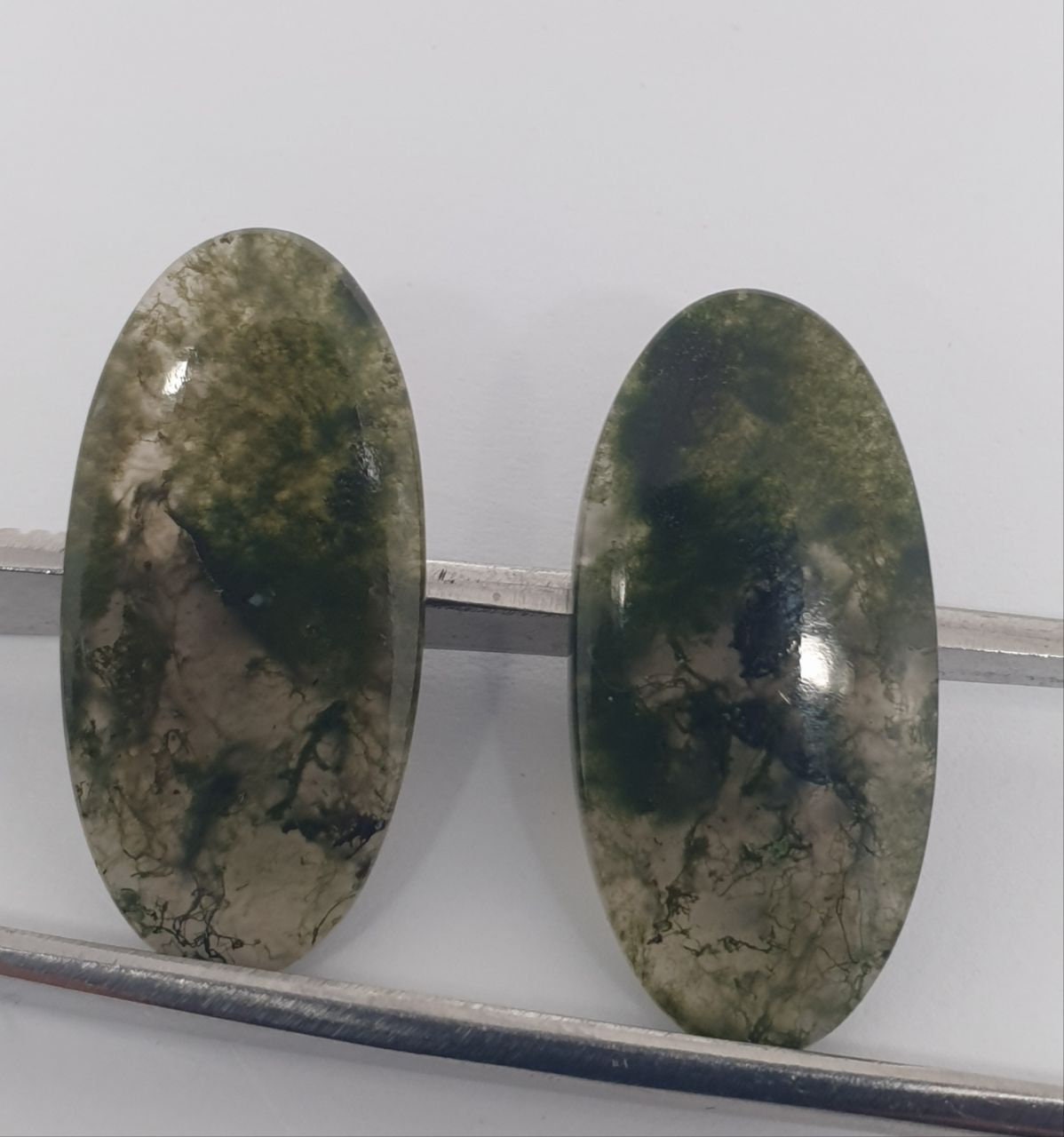 1 Matching Pair Moss Agate  25.4x15mm Oval Cabochons. Natural Stone-Untreated